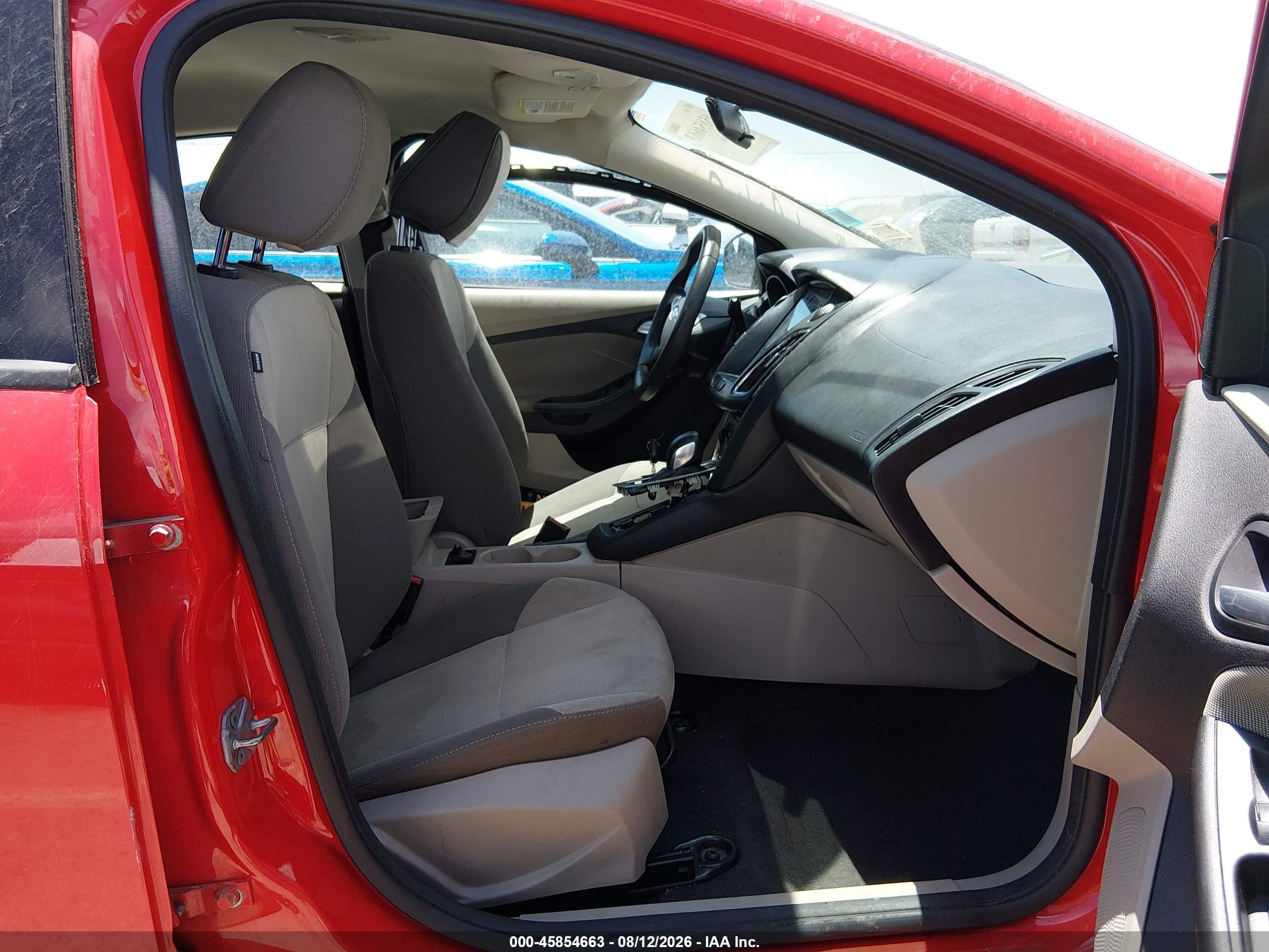 2014 Ford Focus Se Red vin: 1FADP3K22EL186701