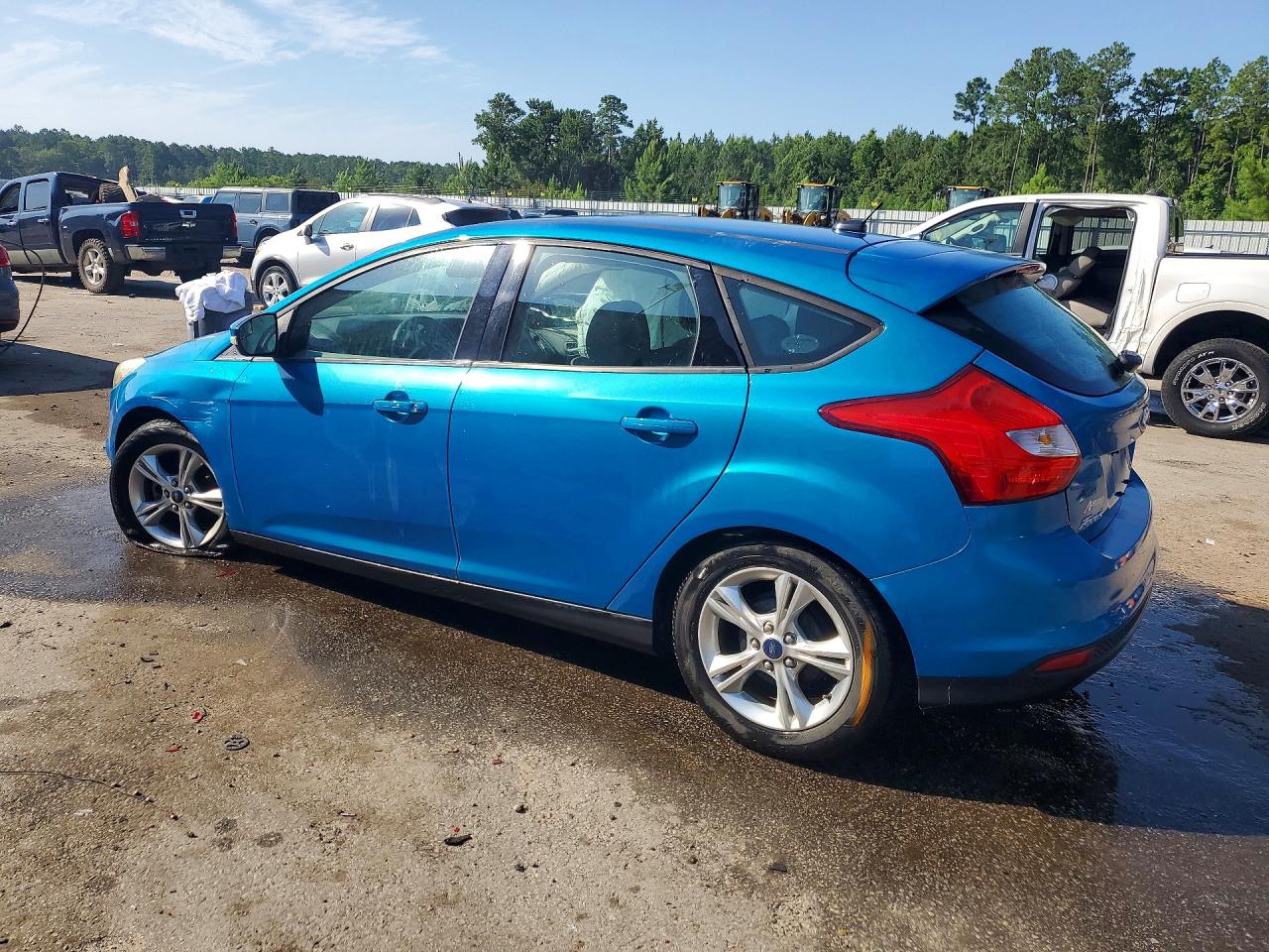 2014 Ford Focus Se Turquoise vin: 1FADP3K22EL191137