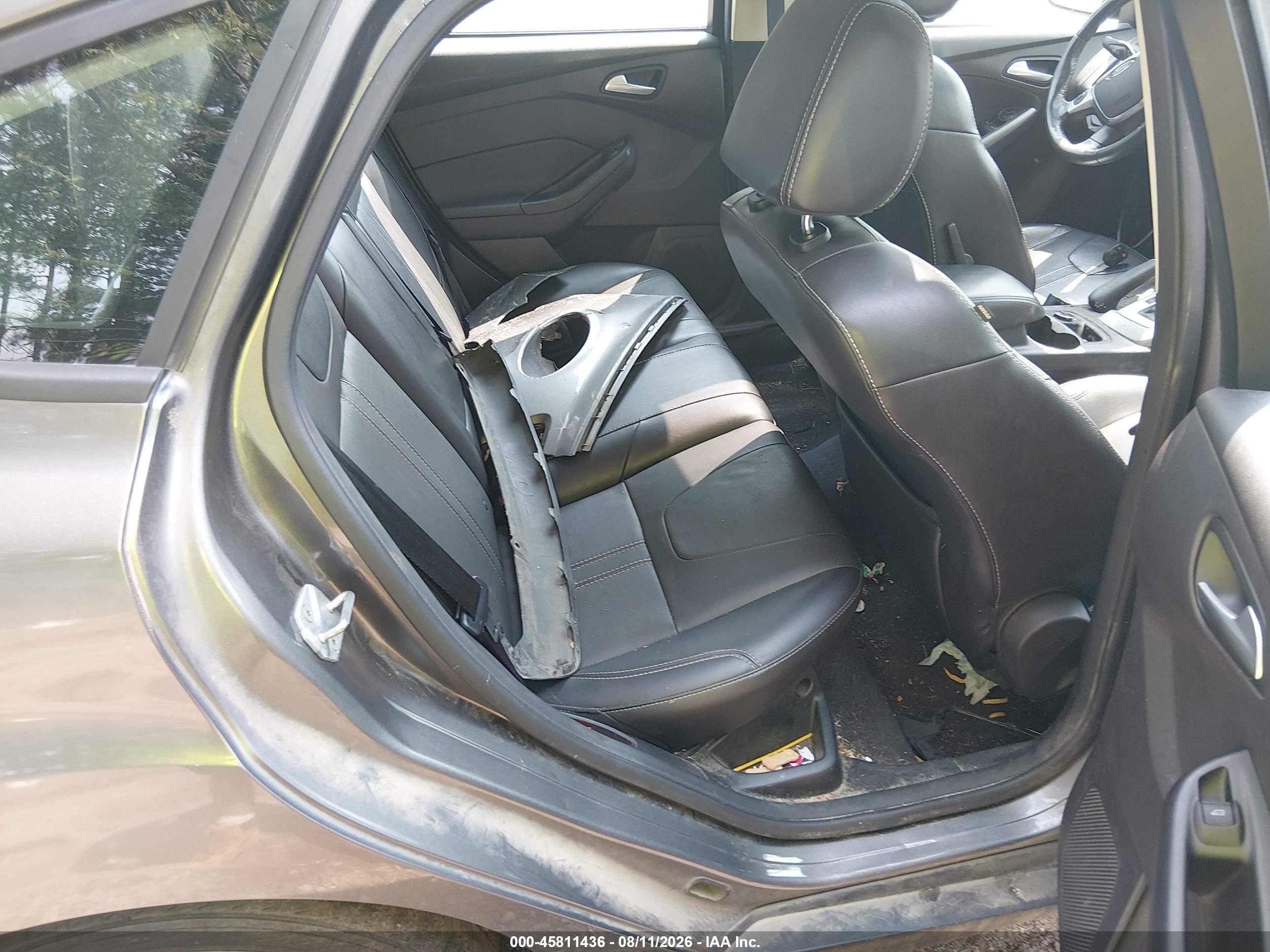 2014 Ford Focus Se Gray vin: 1FADP3K22EL192255