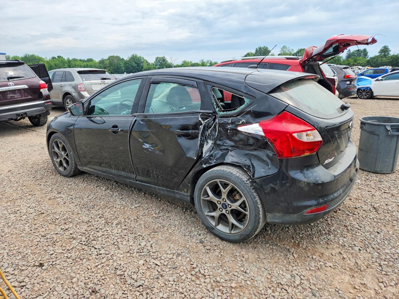 2014 Ford Focus Se Black vin: 1FADP3K22EL201665