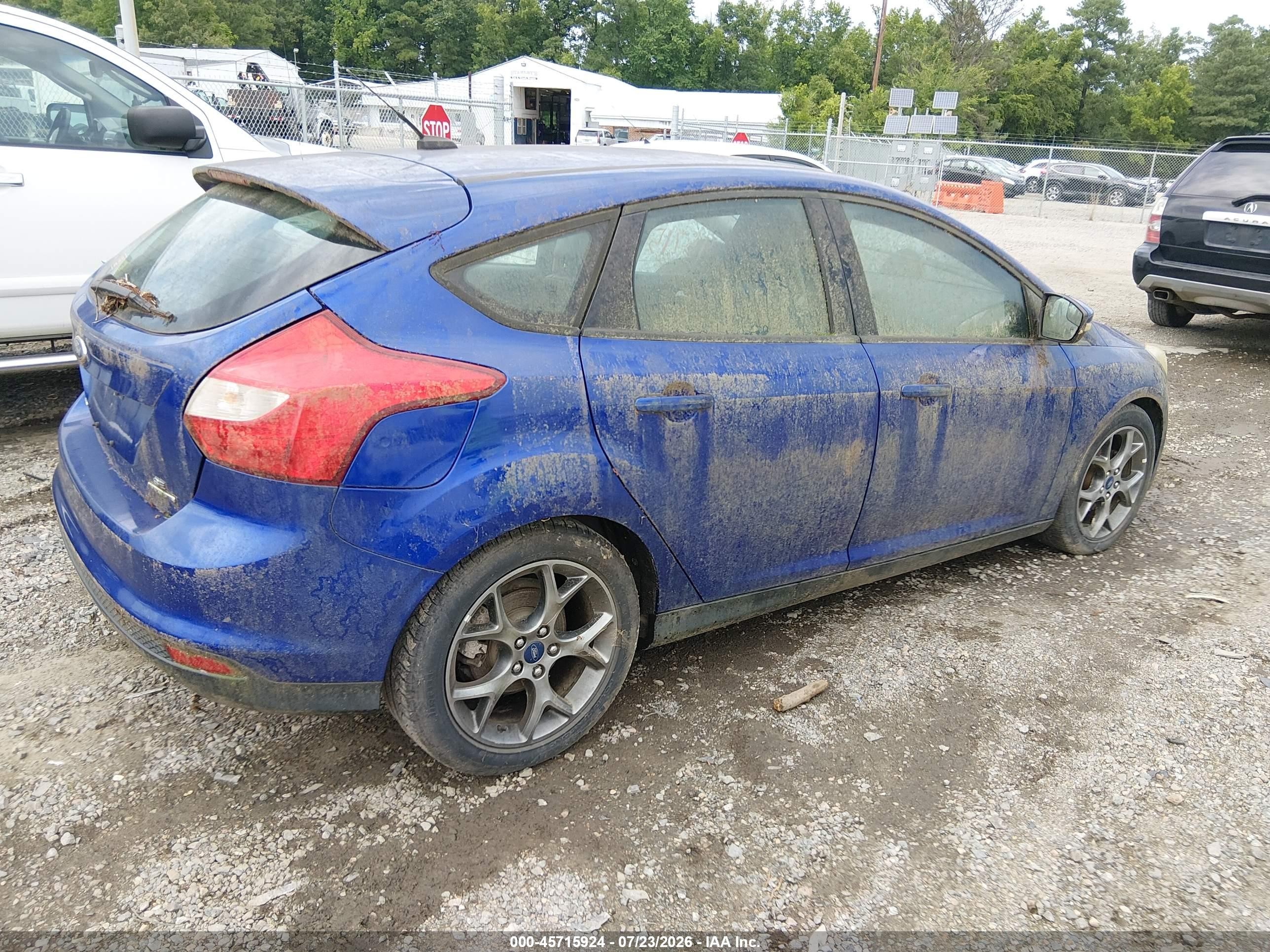 2014 Ford Focus Se Blue vin: 1FADP3K22EL204713