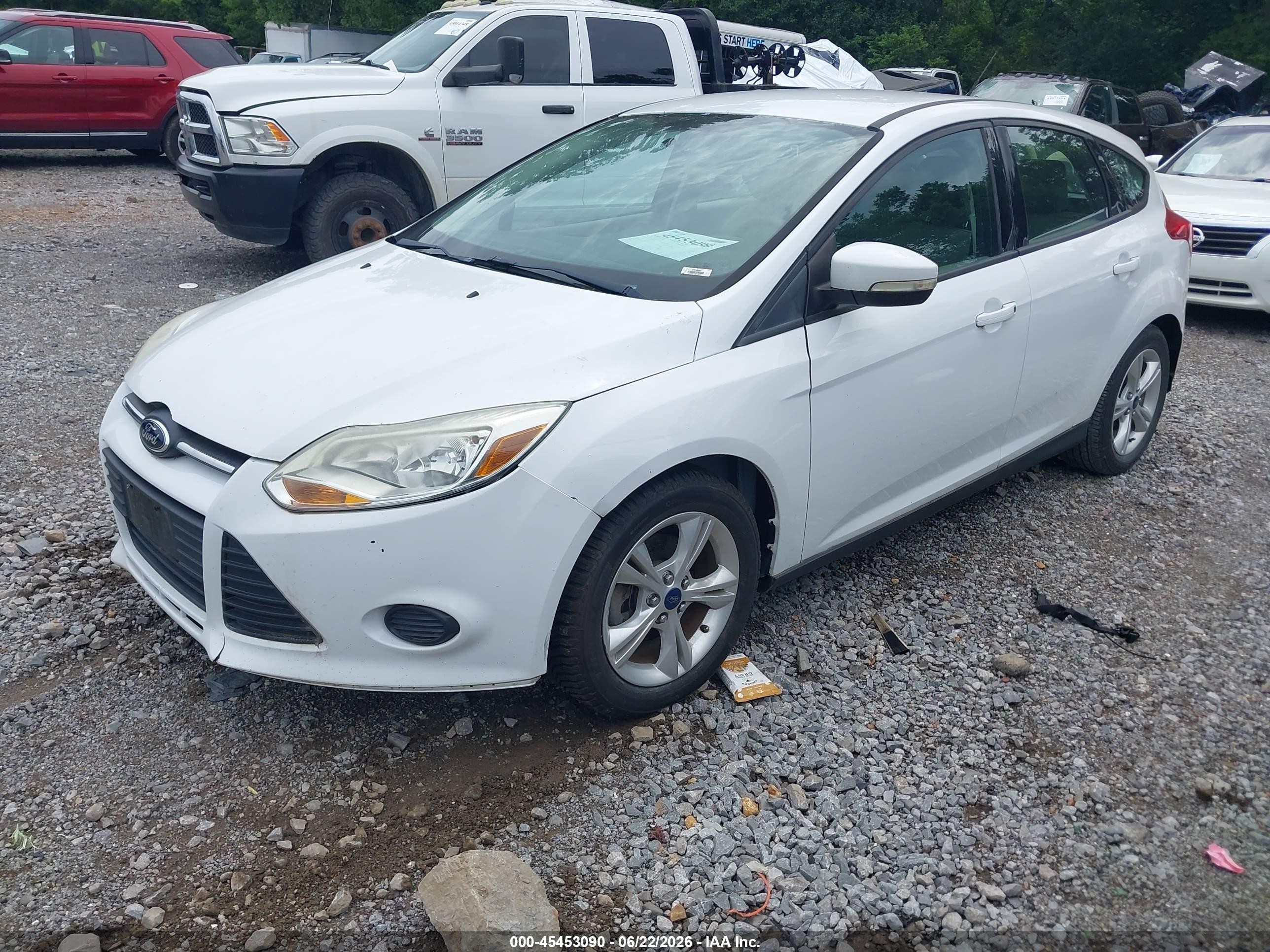 2014 Ford Focus Se White vin: 1FADP3K22EL262661