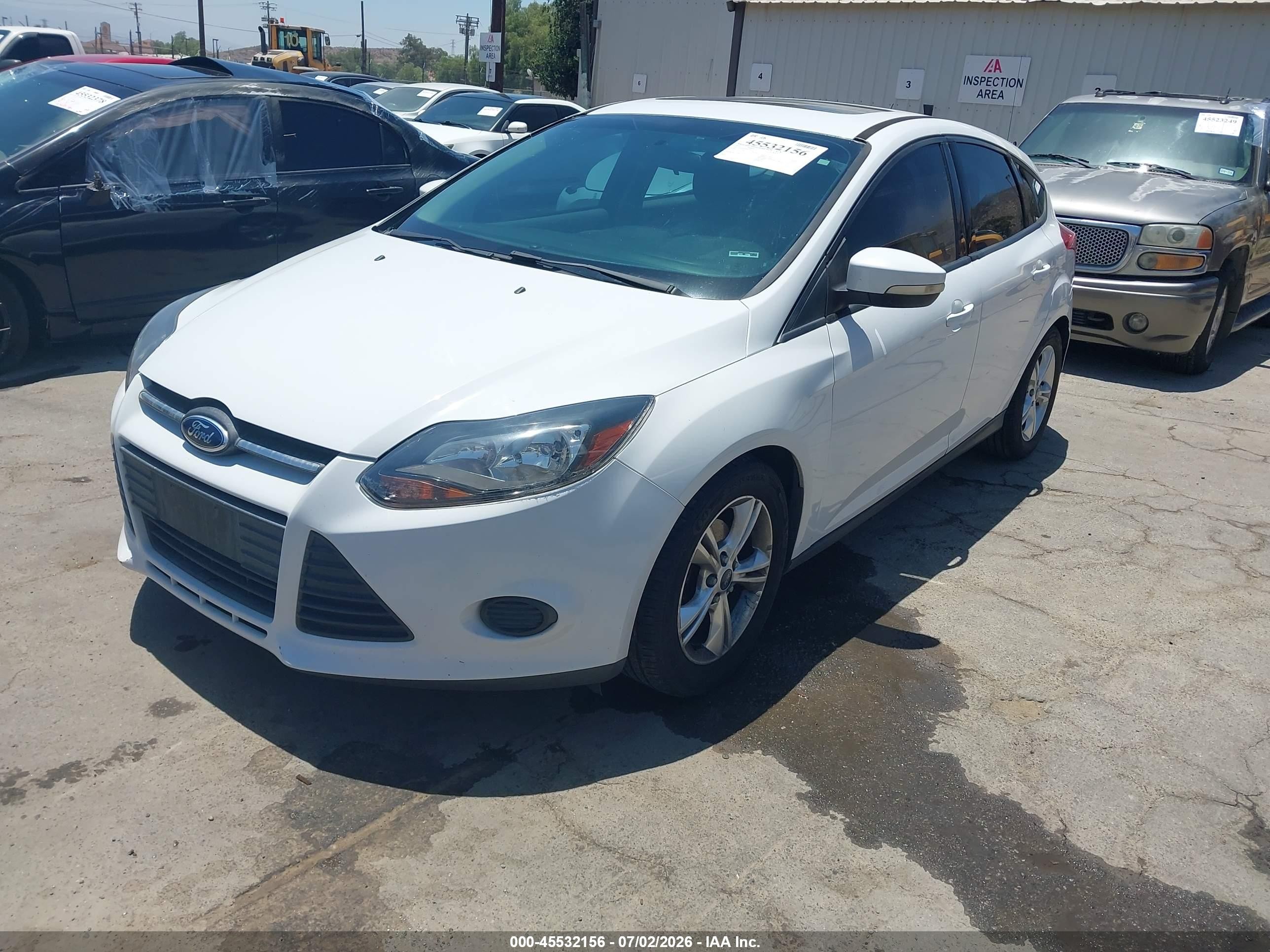 2014 Ford Focus Se White vin: 1FADP3K22EL313575