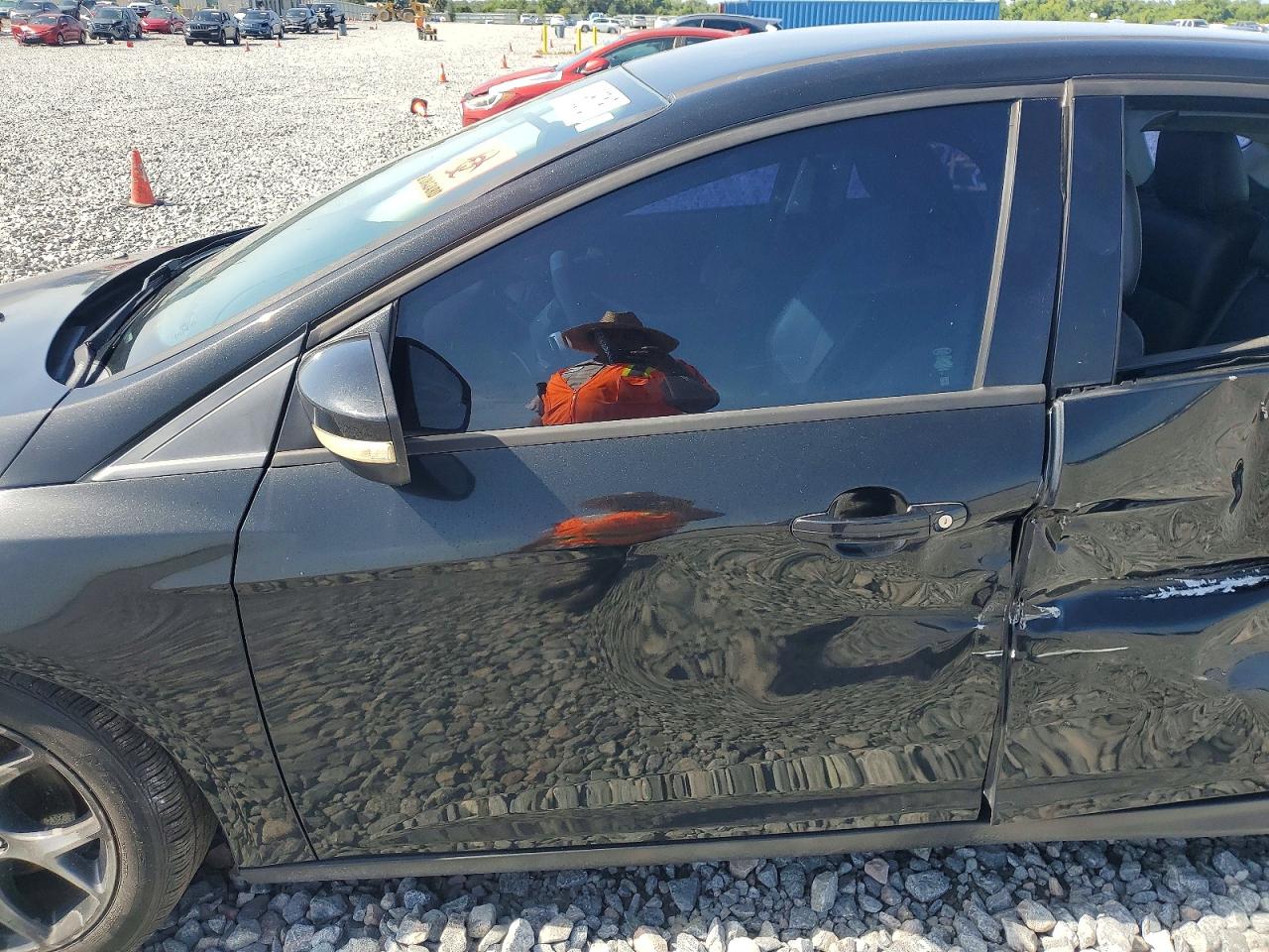 2014 Ford Focus Se Black vin: 1FADP3K22EL313883