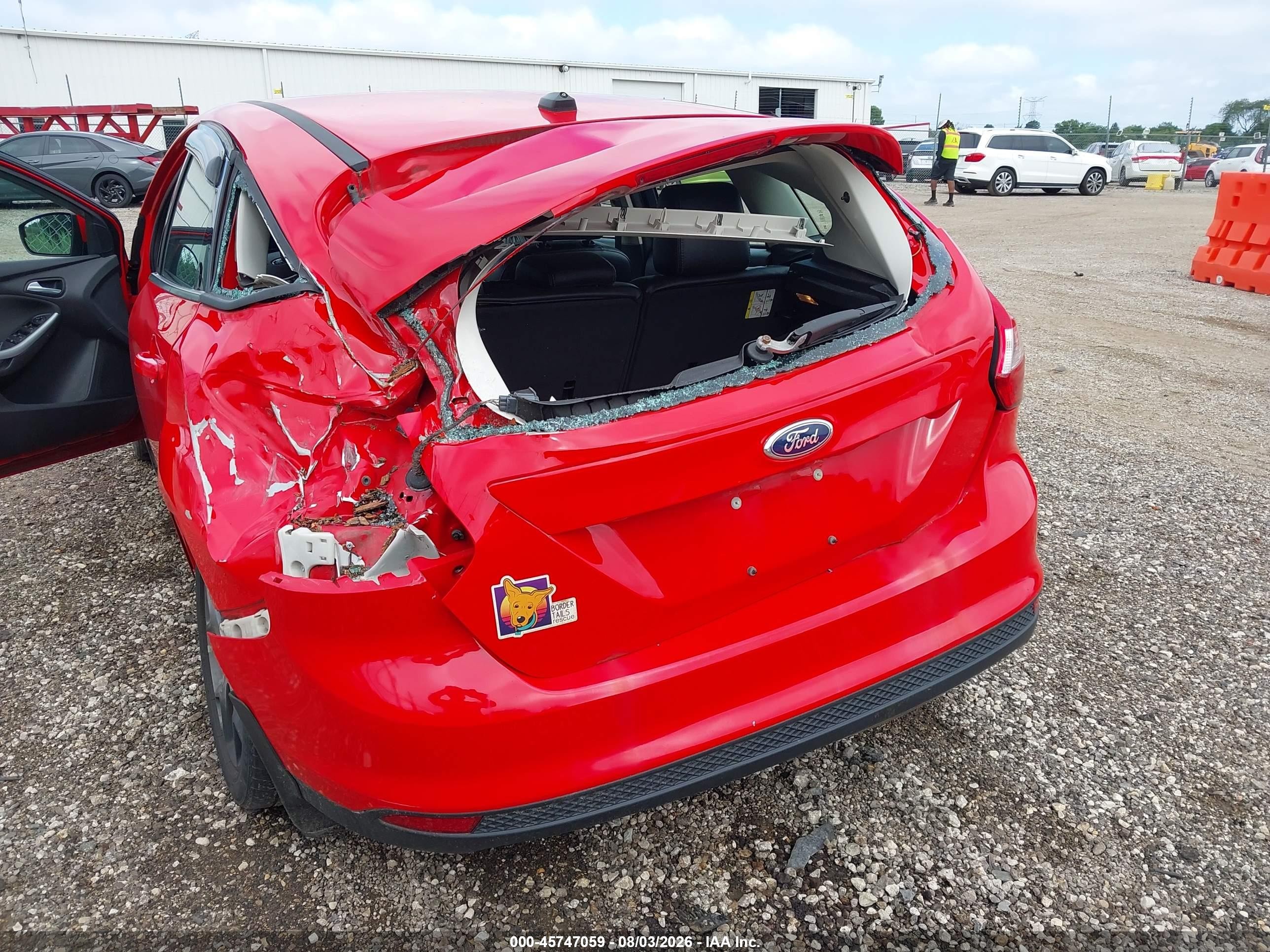2014 Ford Focus Se Red vin: 1FADP3K22EL319537