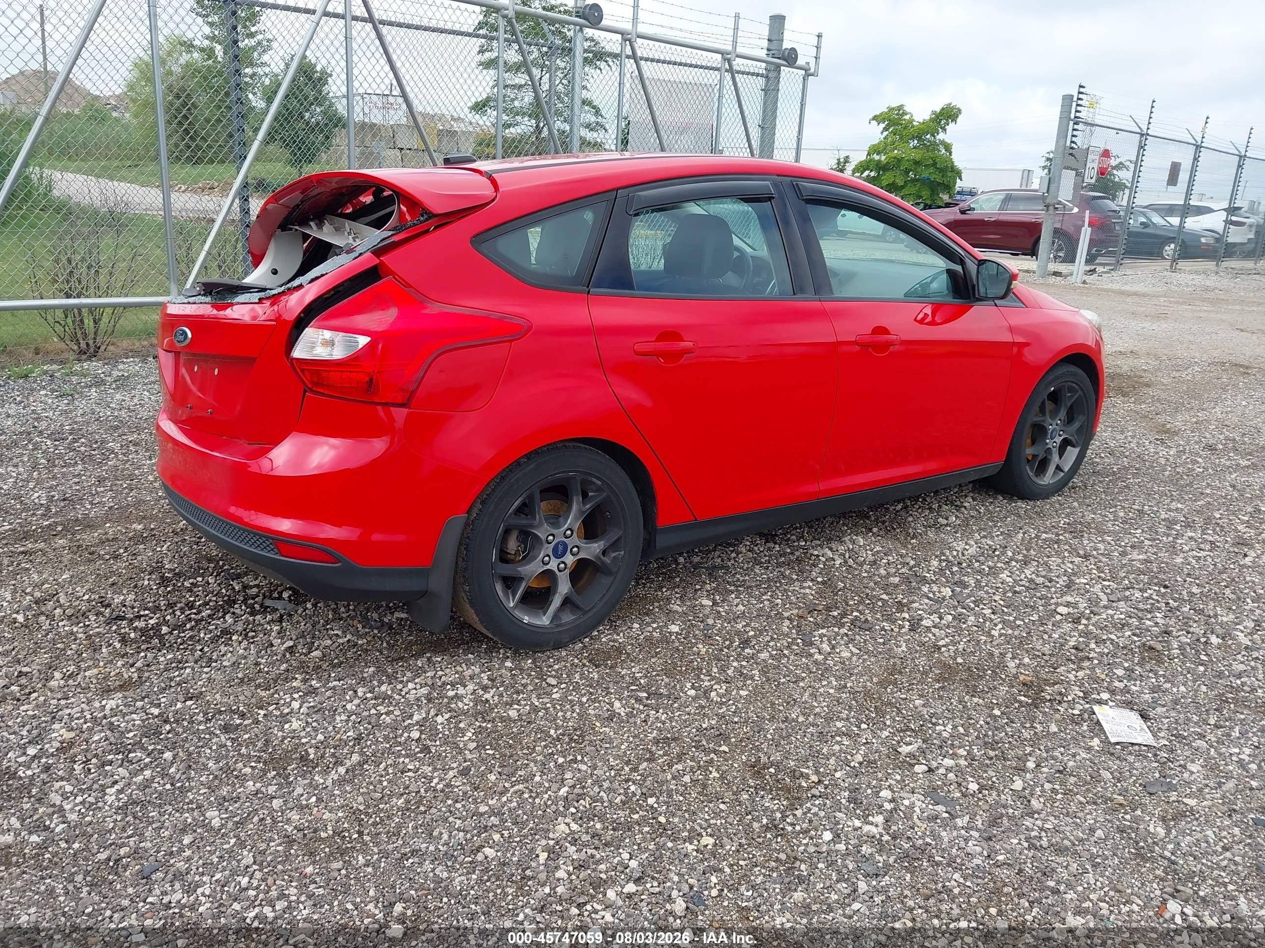 2014 Ford Focus Se Red vin: 1FADP3K22EL319537