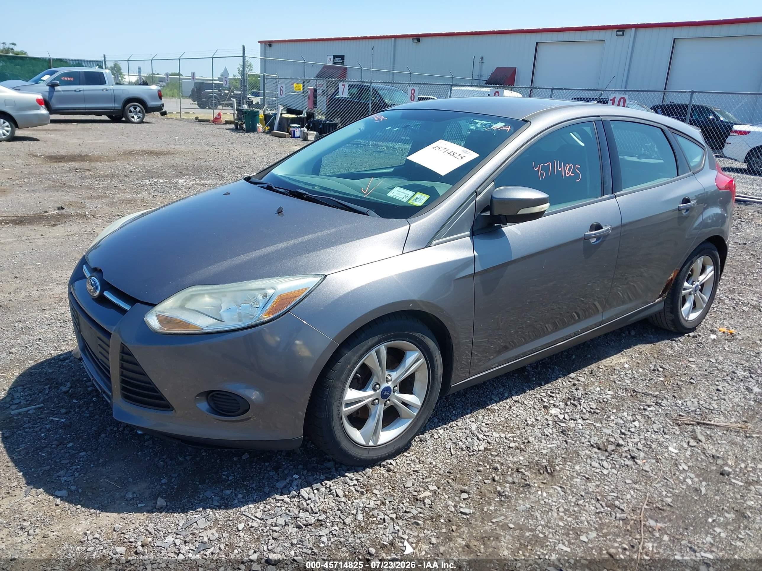 2014 Ford Focus Se Gray vin: 1FADP3K22EL360993
