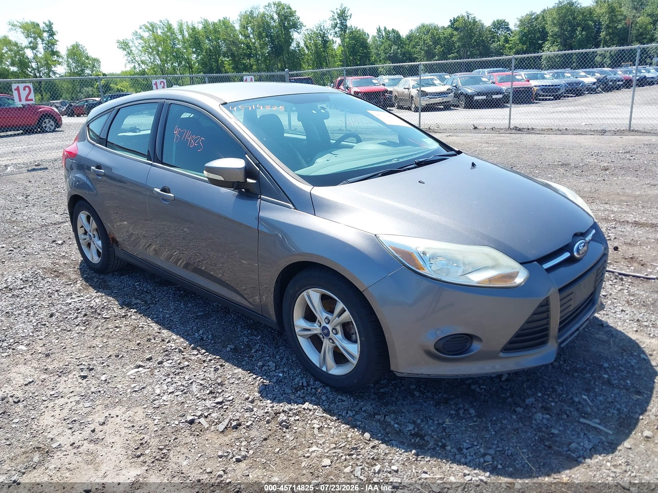2014 Ford Focus Se Gray vin: 1FADP3K22EL360993