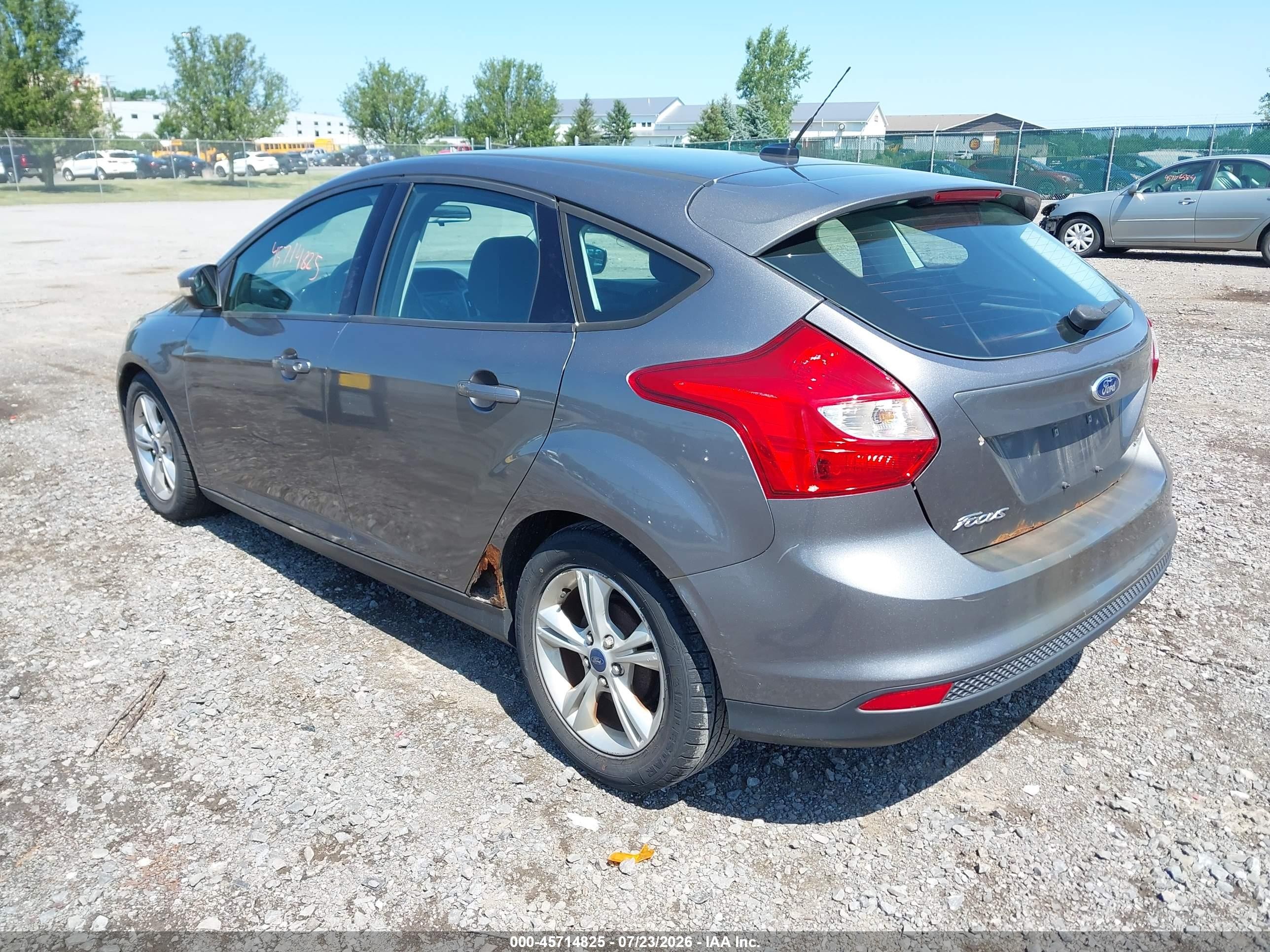 2014 Ford Focus Se Gray vin: 1FADP3K22EL360993