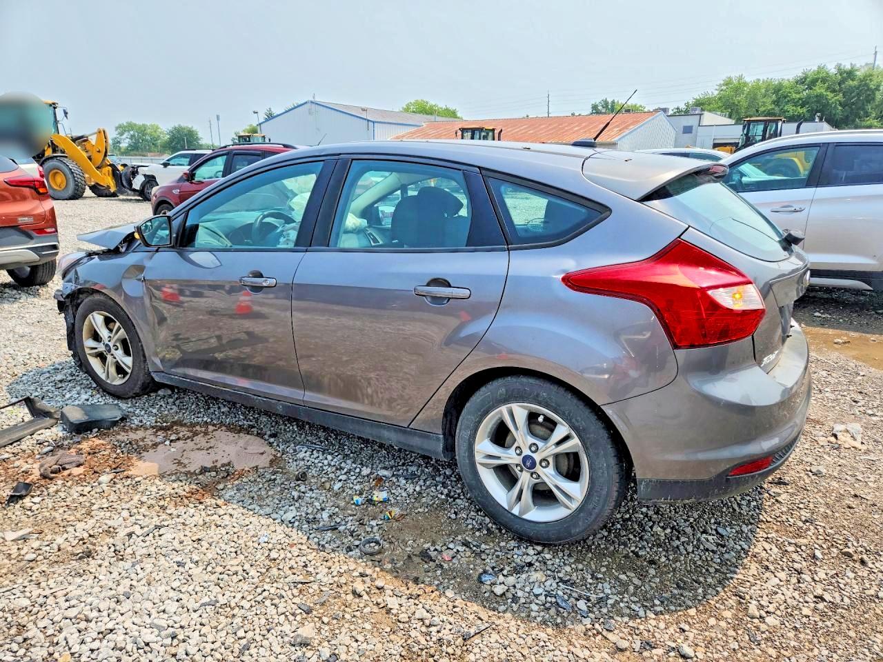 2014 Ford Focus Se Gray vin: 1FADP3K22EL370892