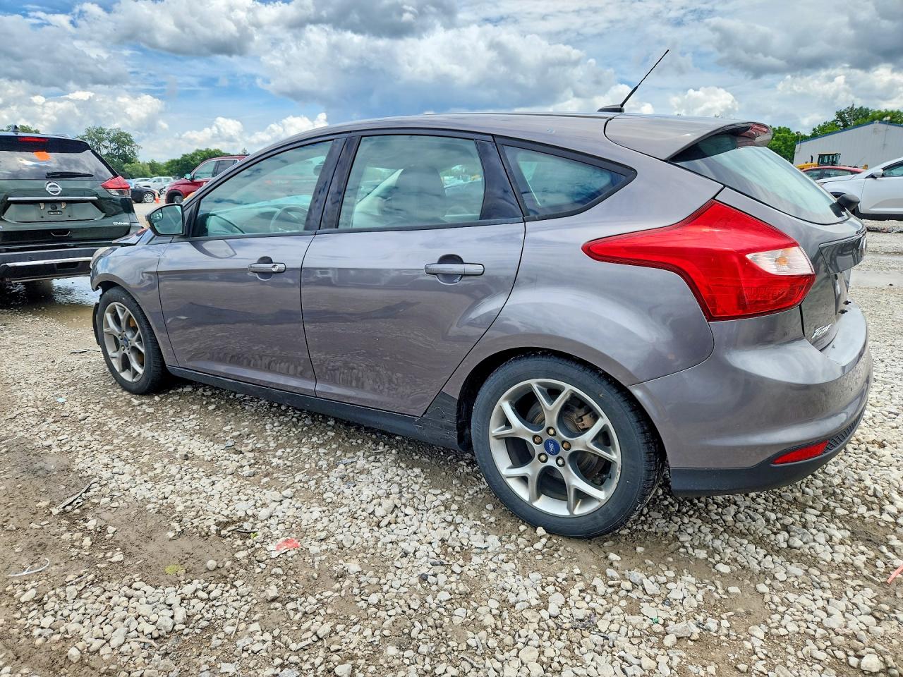 2014 Ford Focus Se Gray vin: 1FADP3K22EL399163