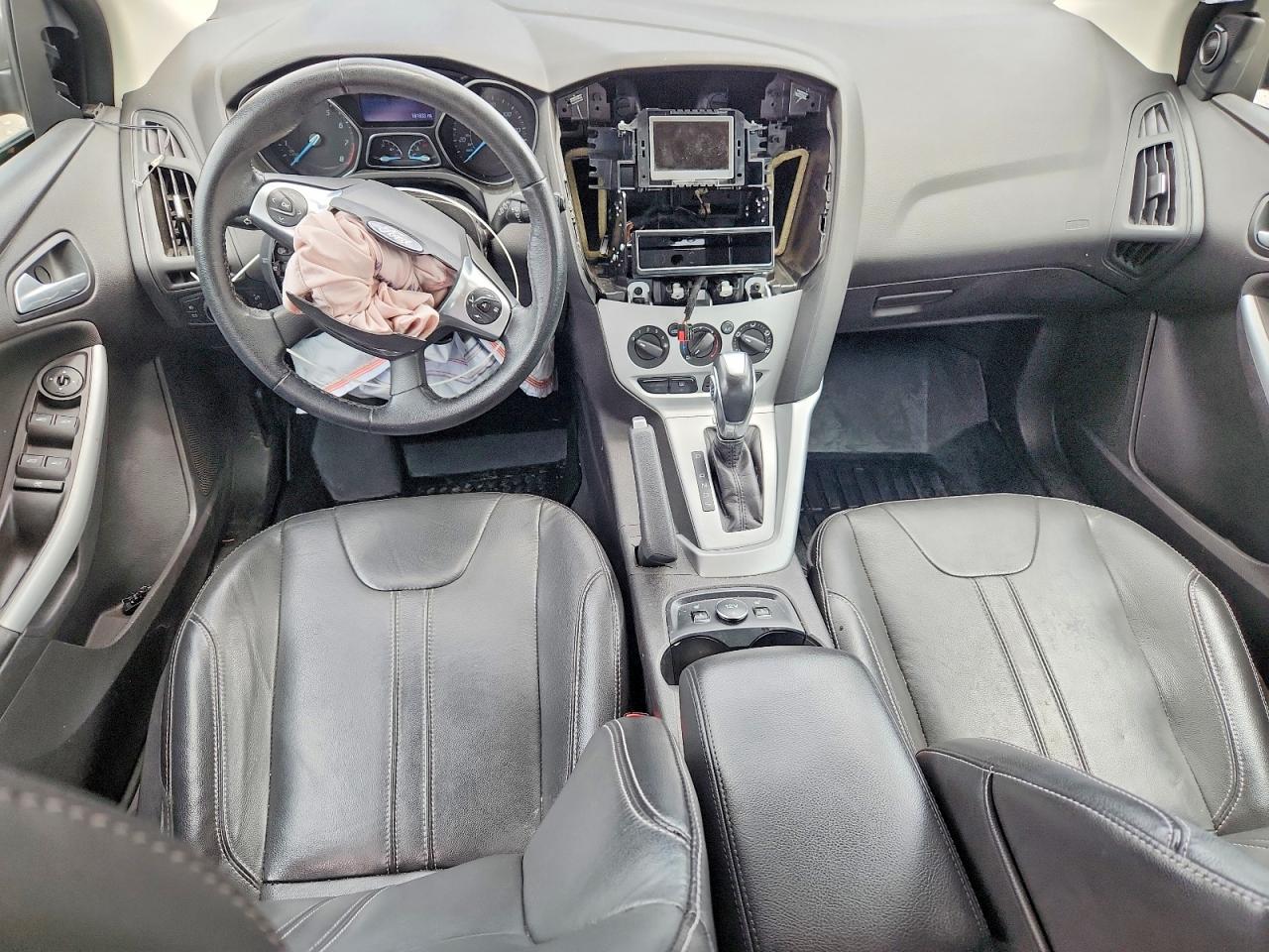 2014 Ford Focus Se Gray vin: 1FADP3K22EL399163
