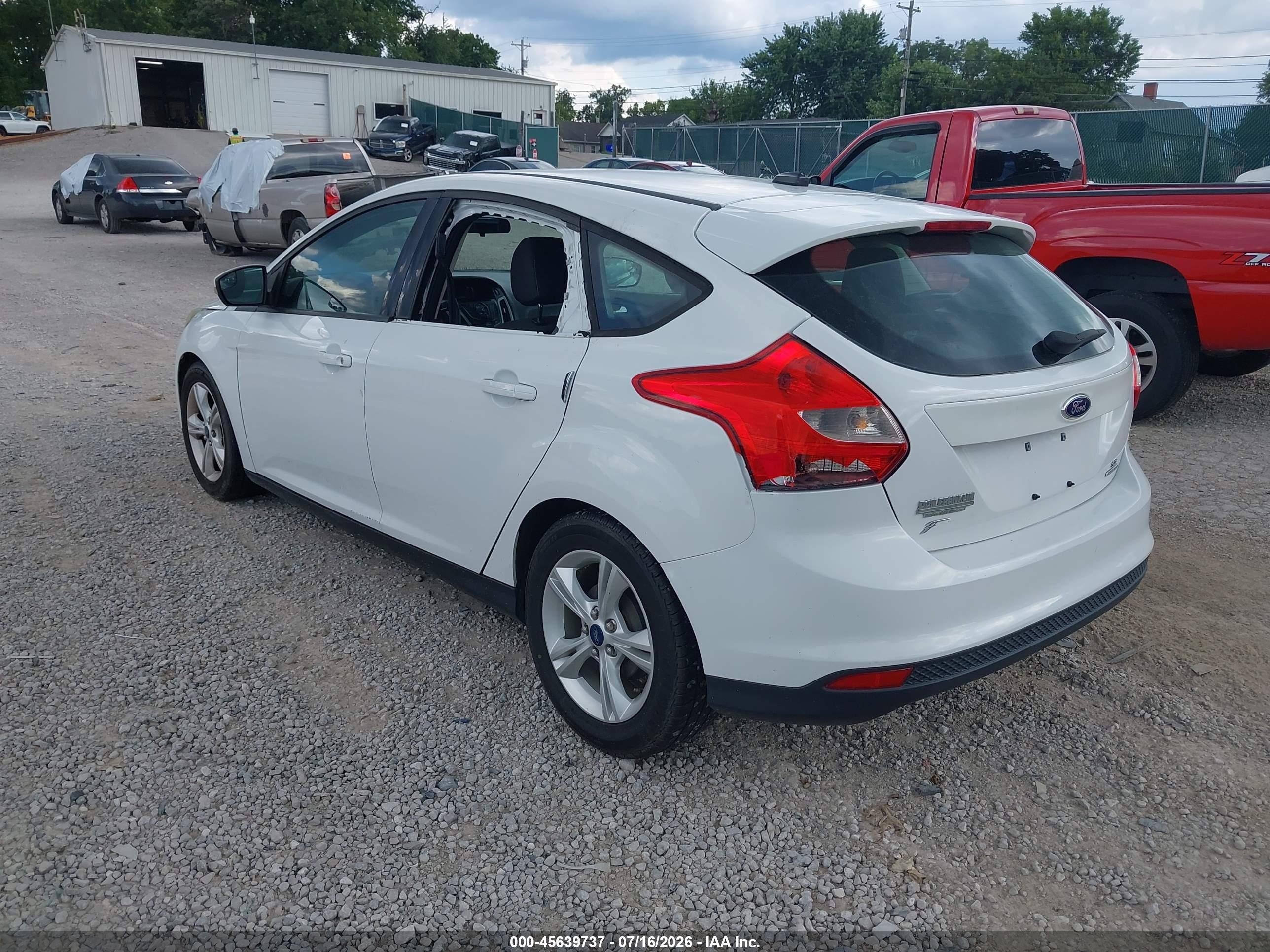 2014 Ford Focus Se White vin: 1FADP3K22EL428774