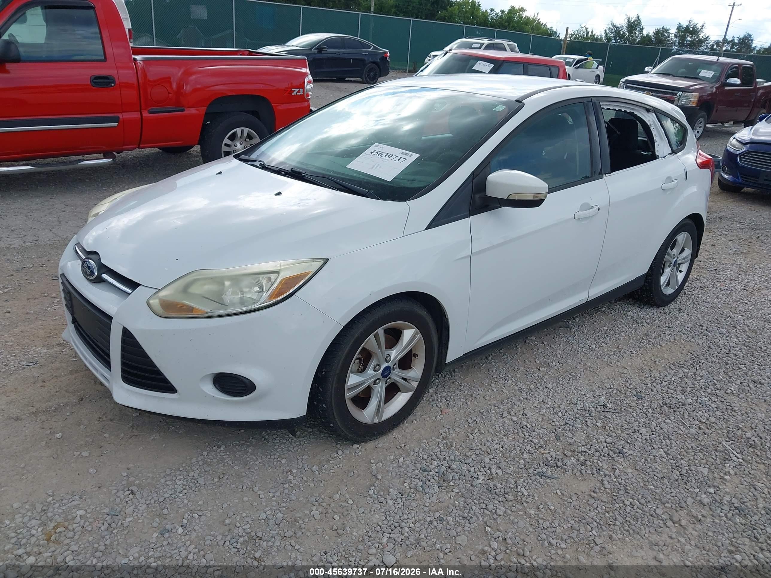 2014 Ford Focus Se White vin: 1FADP3K22EL428774