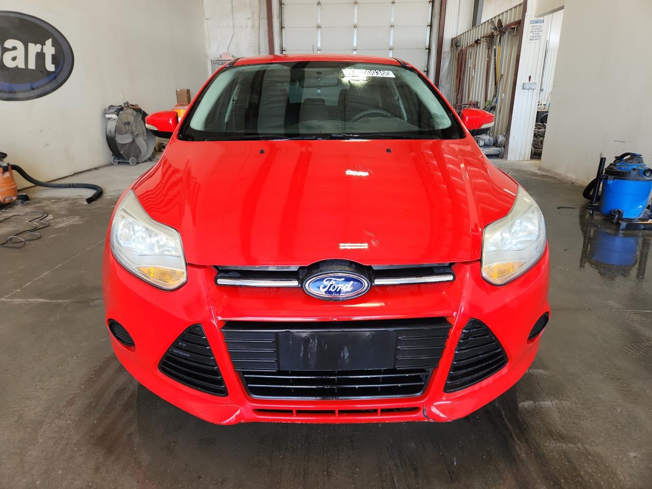 2014 Ford Focus Se Red vin: 1FADP3K22EL442500 Damage: Hood, Heavy Scratch, 1 To 2 Inches