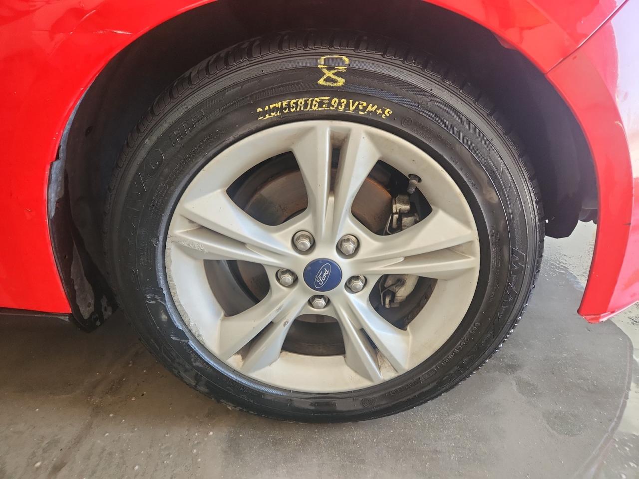 2014 Ford Focus Se Red vin: 1FADP3K22EL442500 Damage: Right Front Wheel, Curb Rash, > 12 Inches