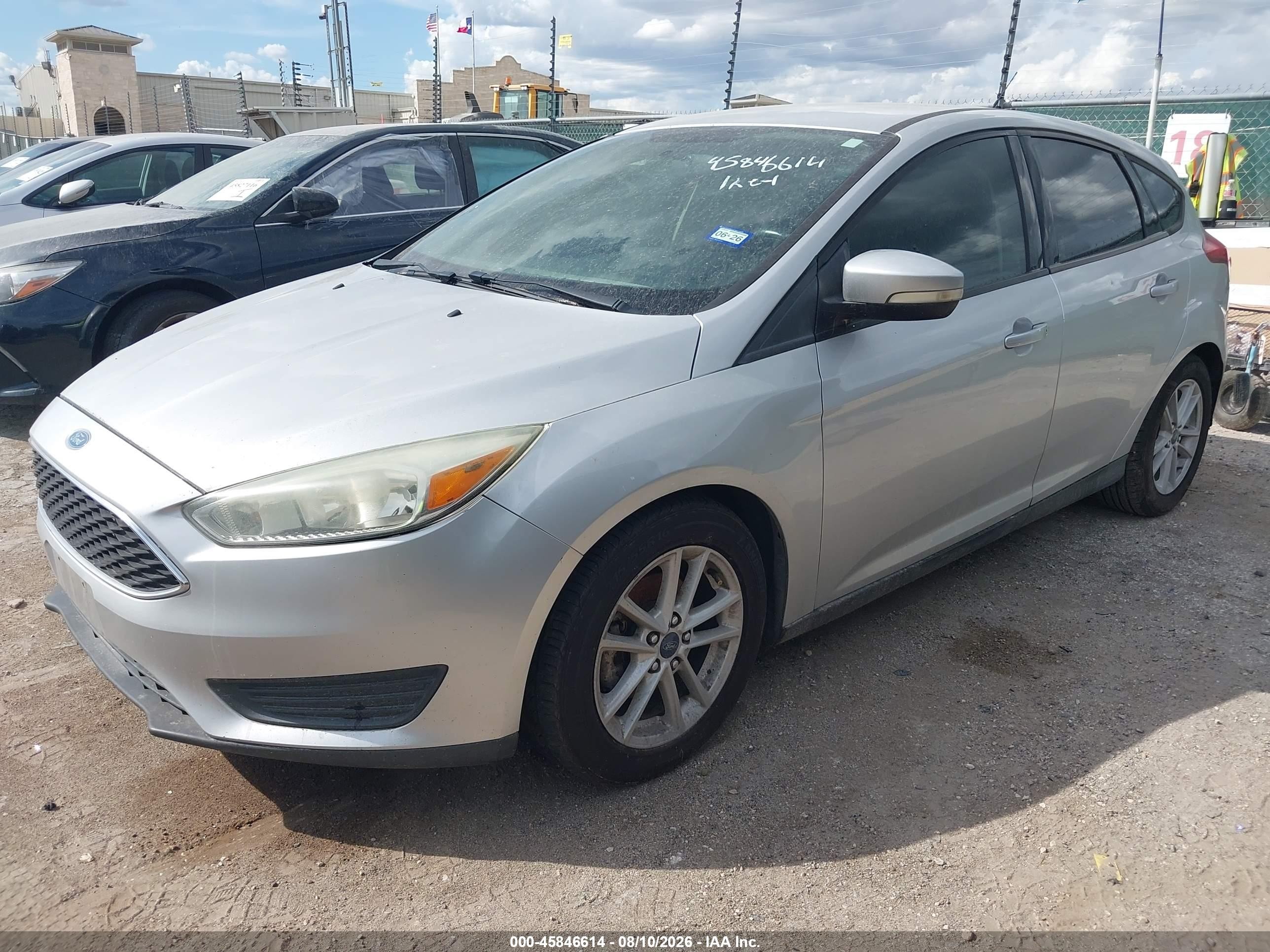 2015 Ford Focus Se Silver vin: 1FADP3K22FL203112