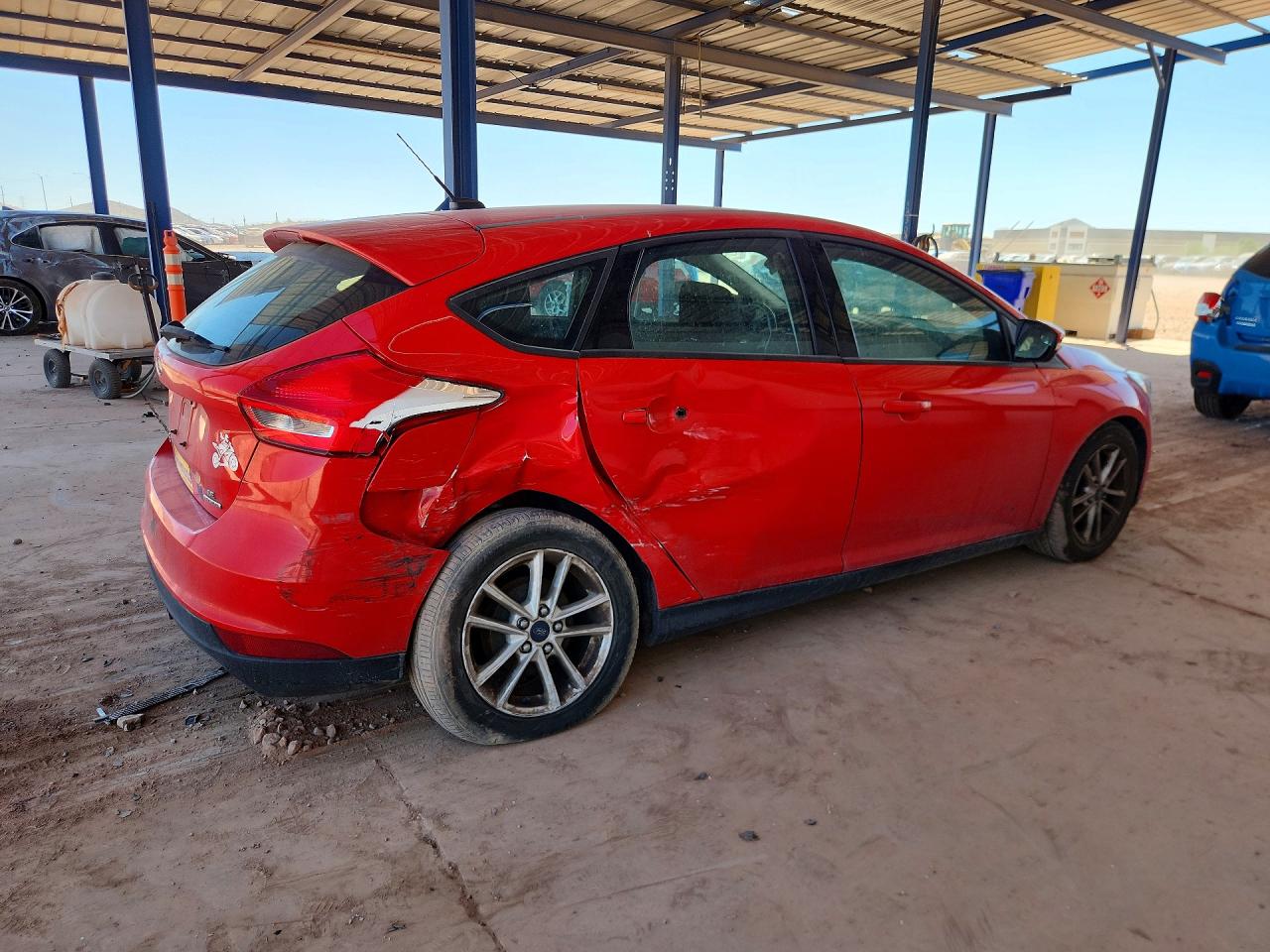 2015 Ford Focus Se Red vin: 1FADP3K22FL209623