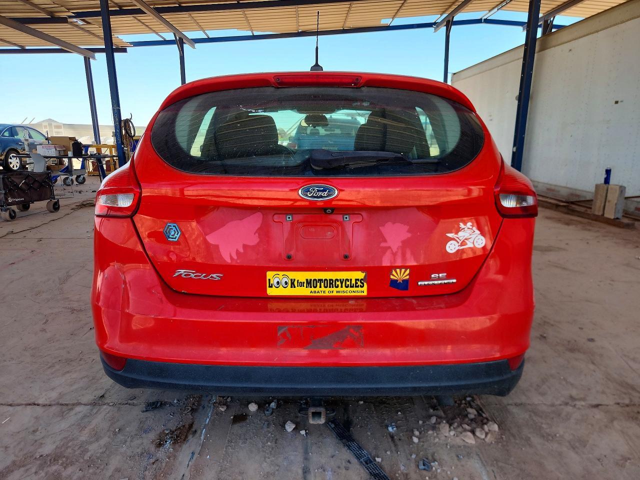 2015 Ford Focus Se Red vin: 1FADP3K22FL209623