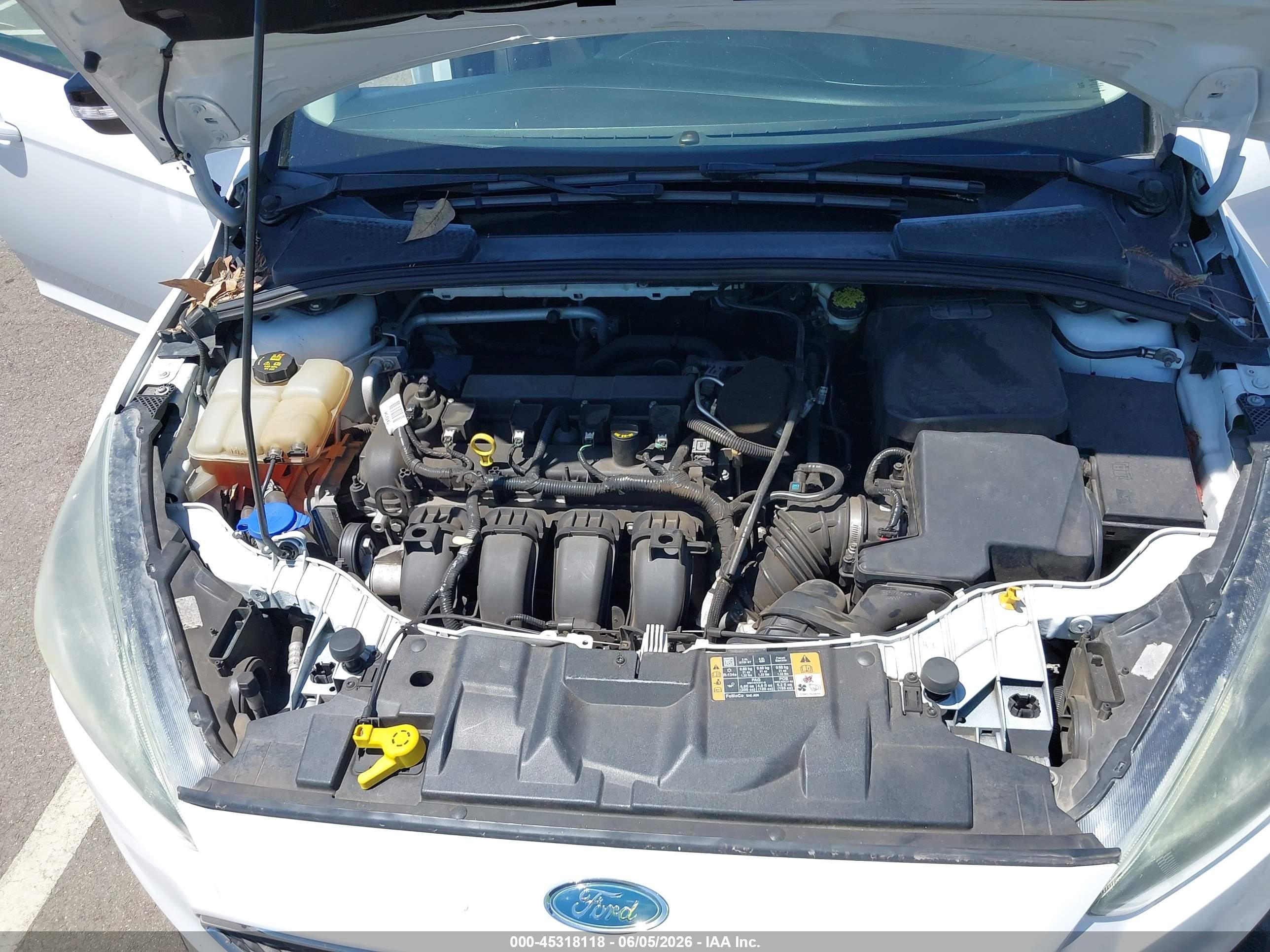 2015 Ford Focus Se White vin: 1FADP3K22FL275525