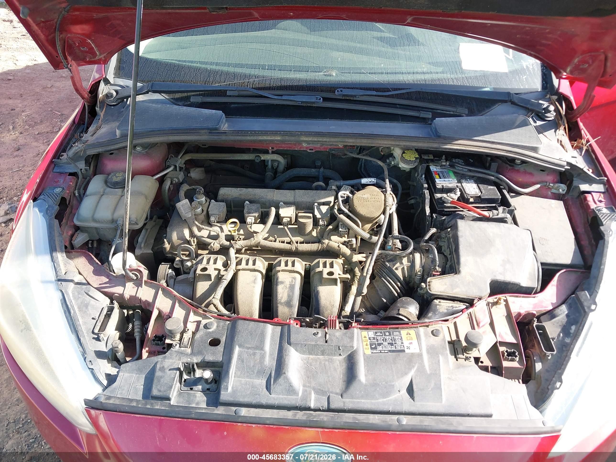 2015 Ford Focus Se Red vin: 1FADP3K22FL277226