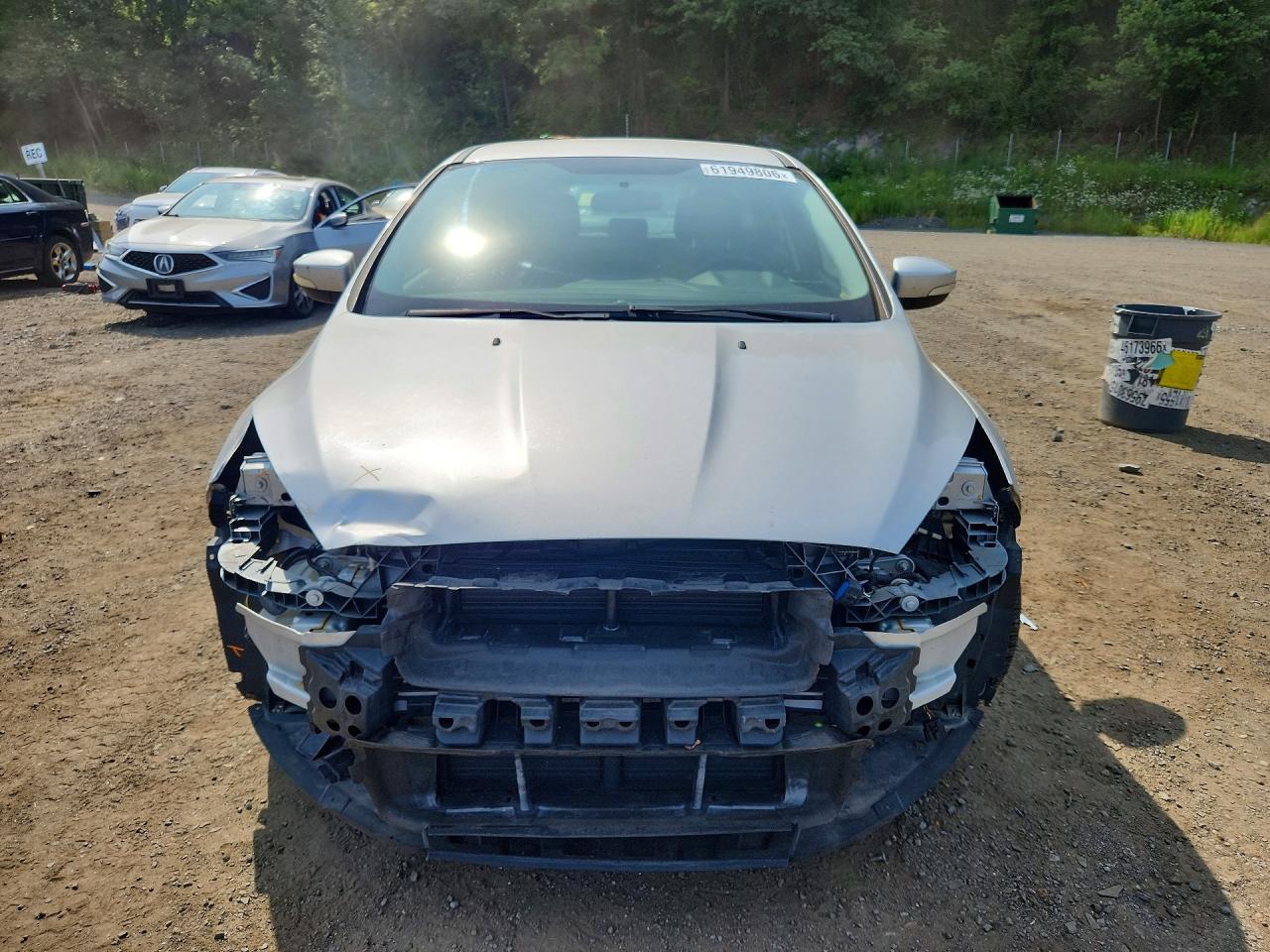 2015 Ford Focus Se Silver vin: 1FADP3K22FL283818