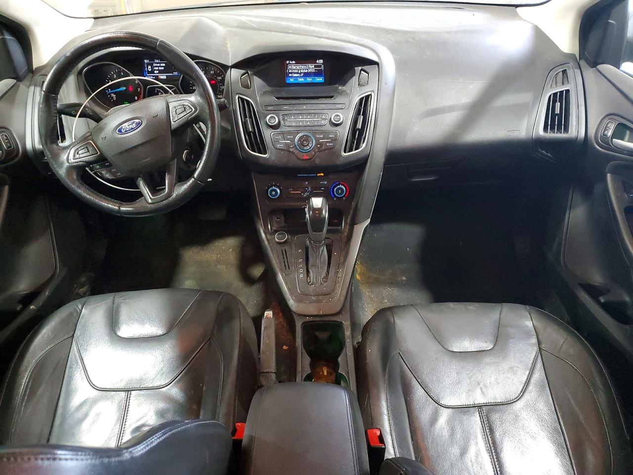2015 Ford Focus Se Beige vin: 1FADP3K22FL283964