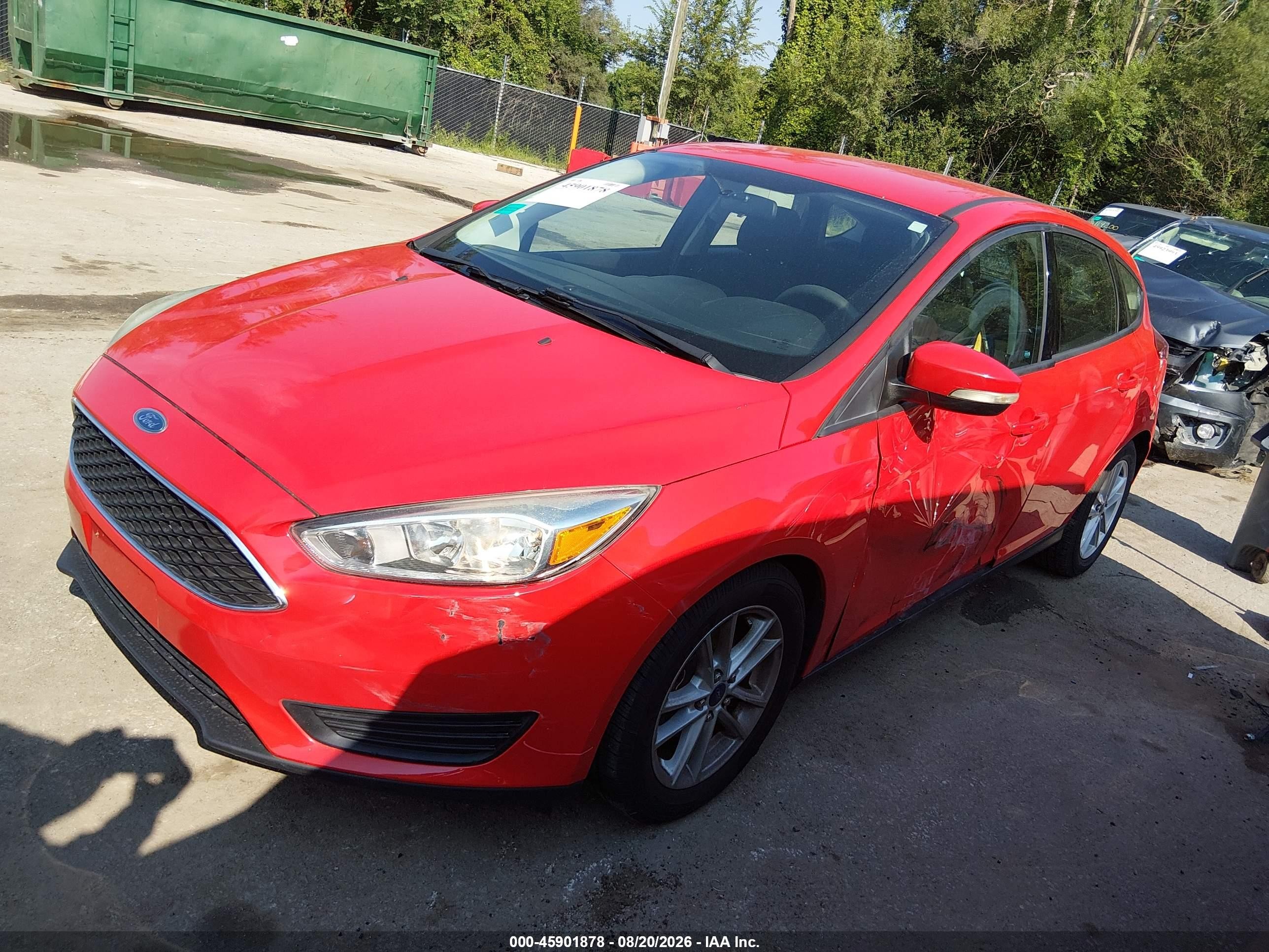 2015 Ford Focus Se Red vin: 1FADP3K22FL302271