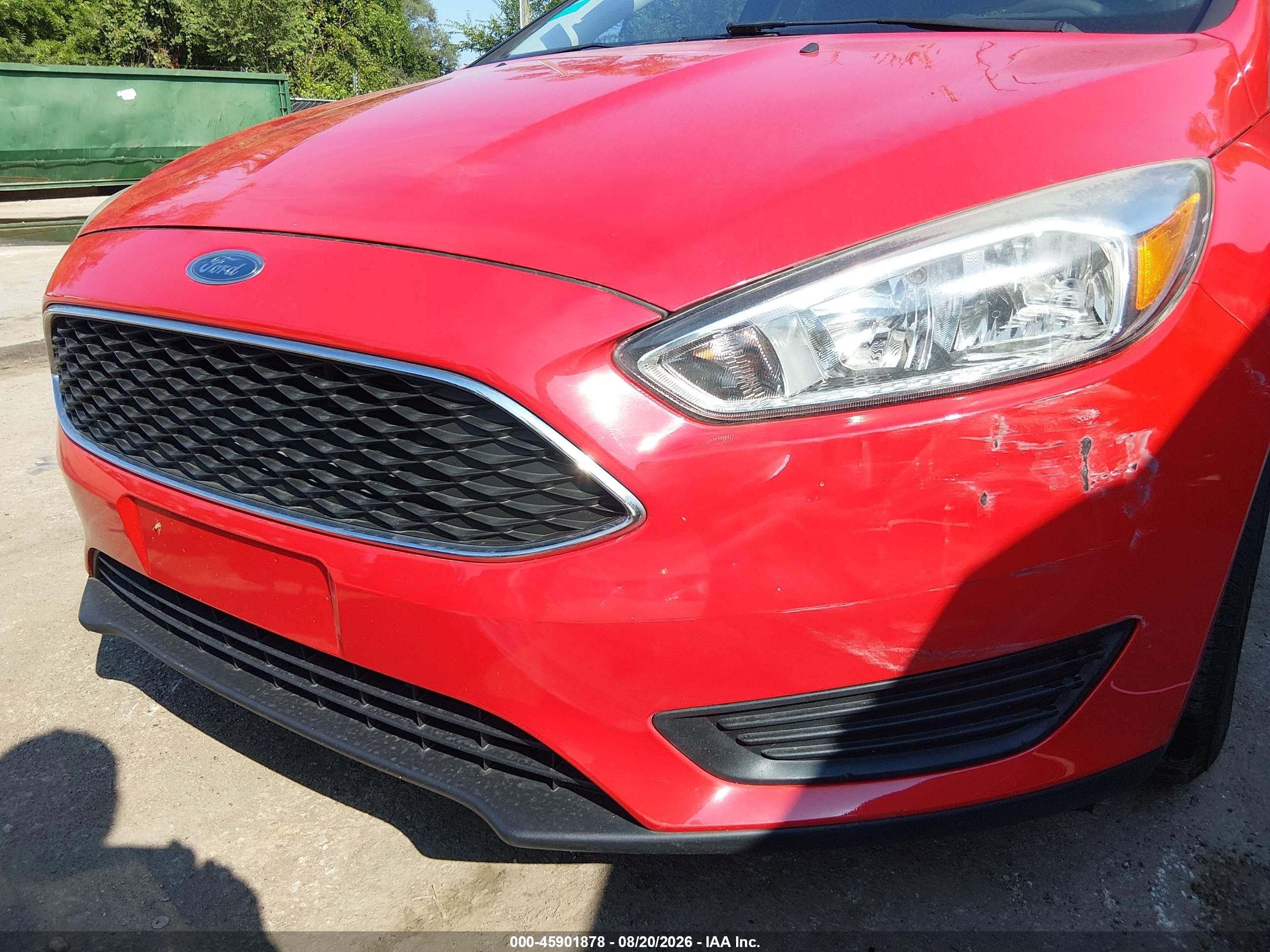 2015 Ford Focus Se Red vin: 1FADP3K22FL302271