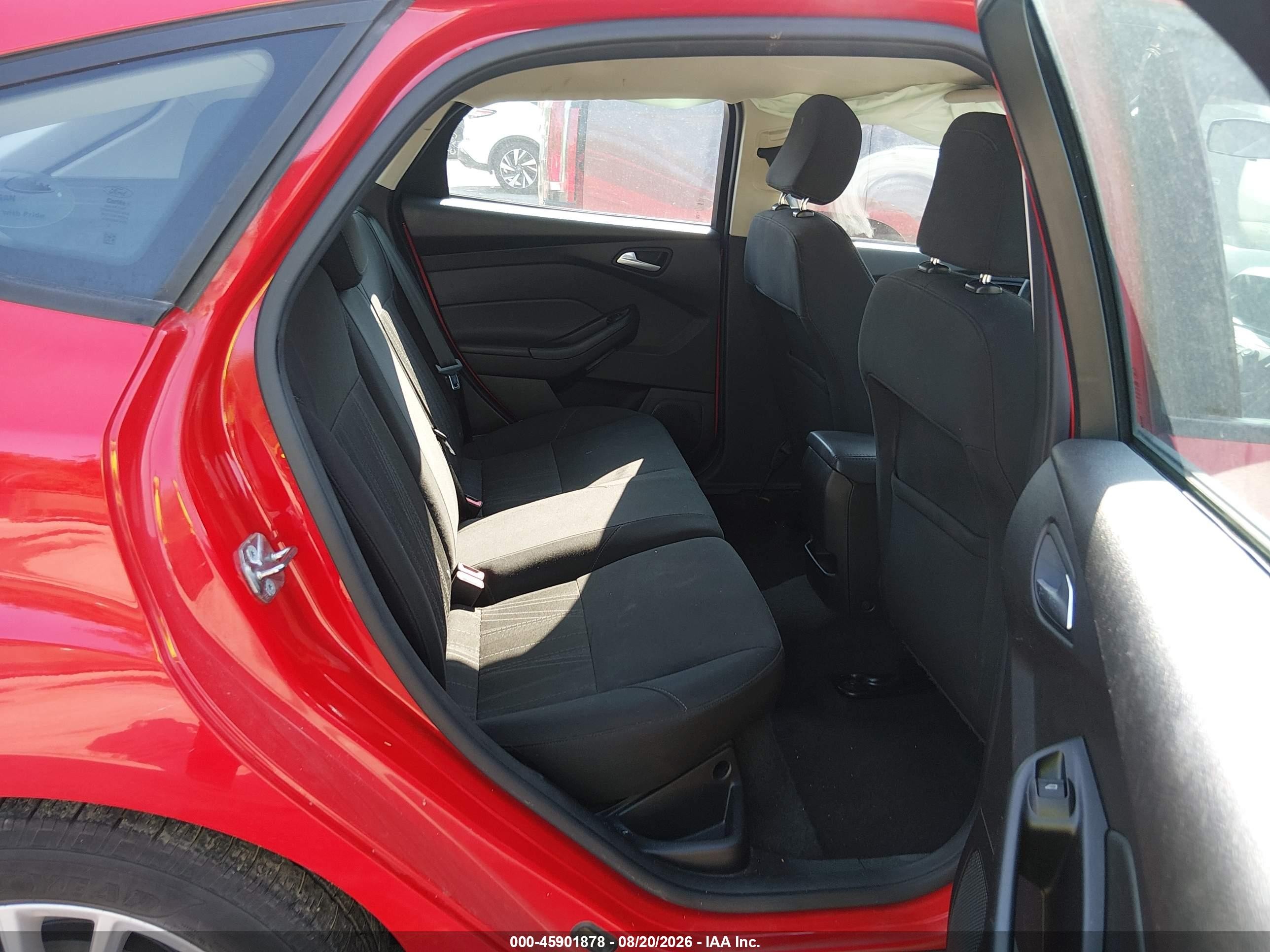 2015 Ford Focus Se Red vin: 1FADP3K22FL302271