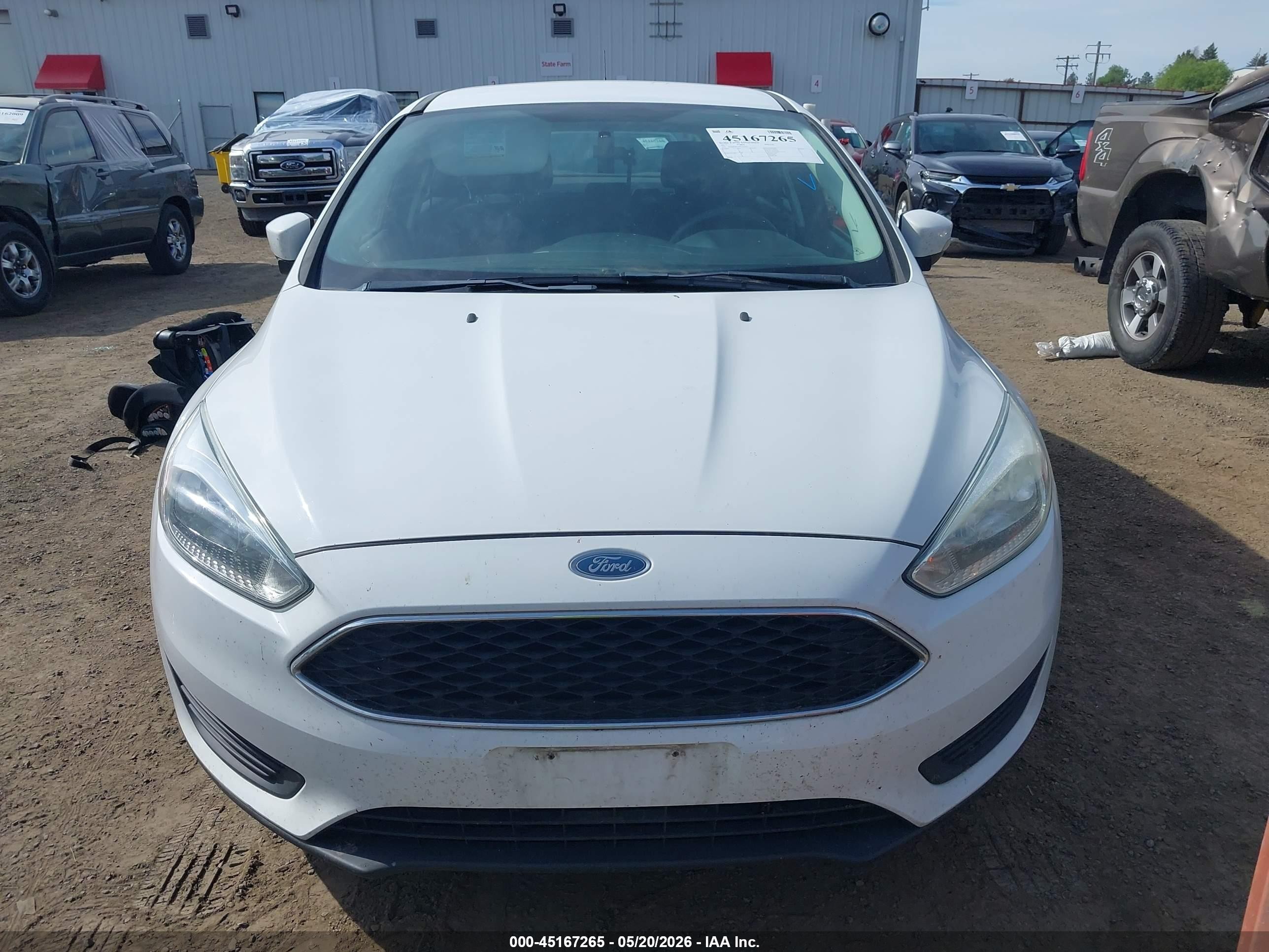 2015 Ford Focus Se White vin: 1FADP3K22FL316123