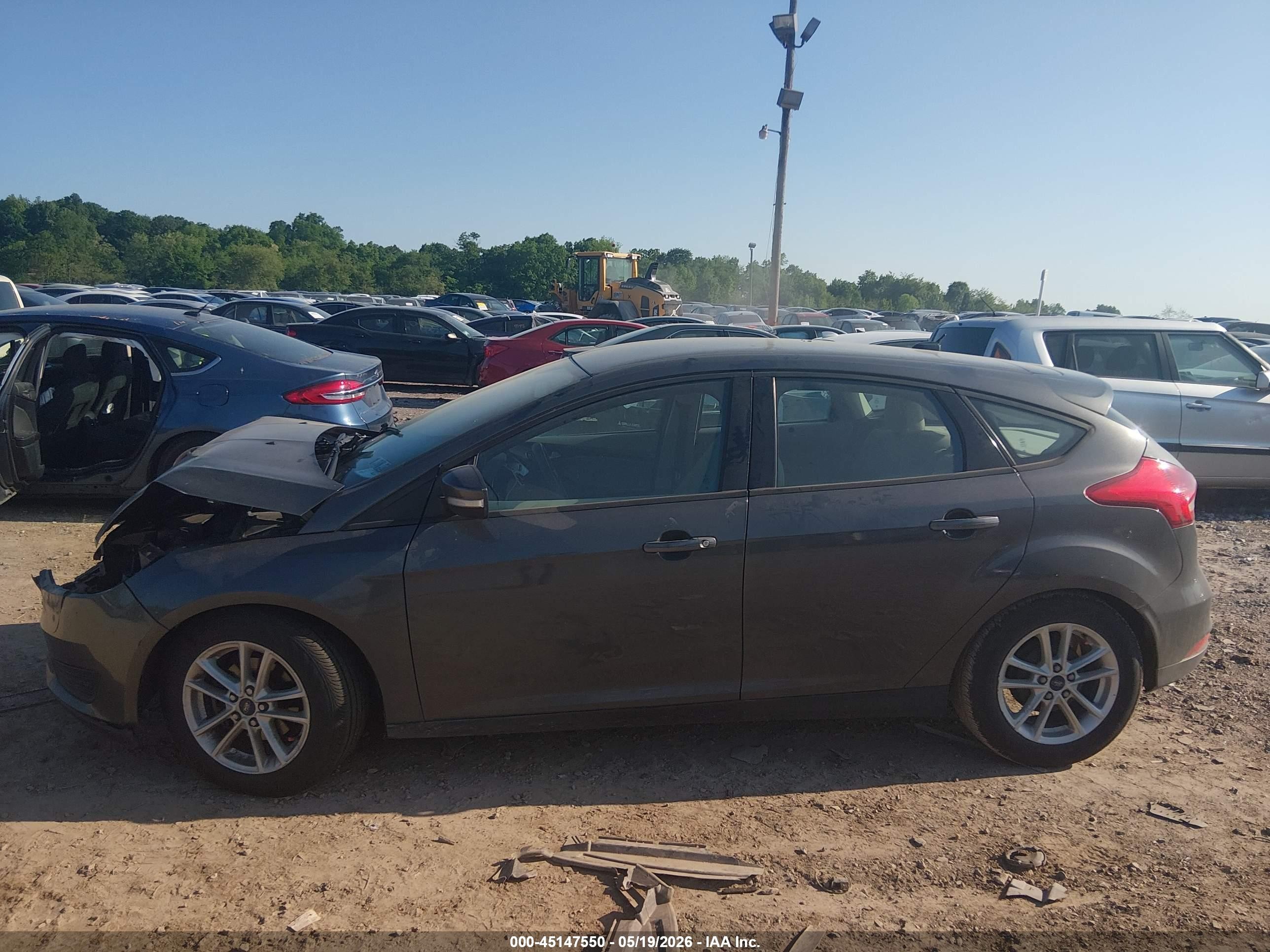 2015 Ford Focus Se Gray vin: 1FADP3K22FL353575