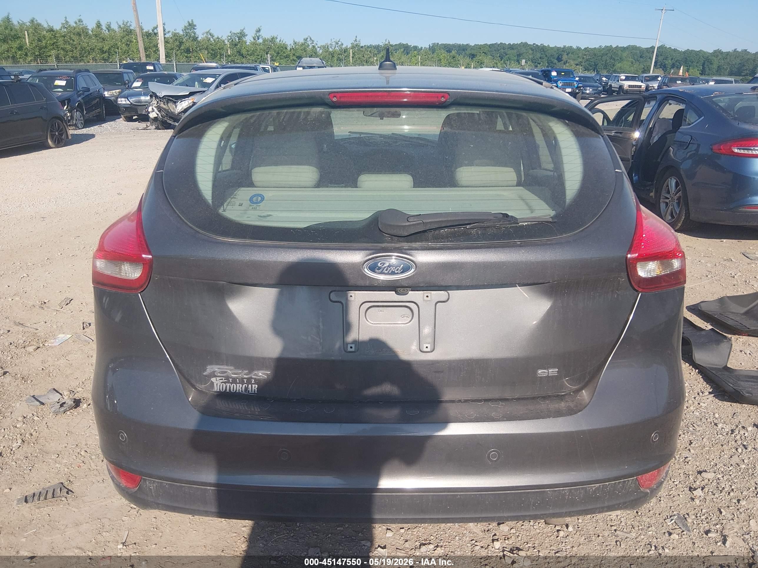 2015 Ford Focus Se Gray vin: 1FADP3K22FL353575