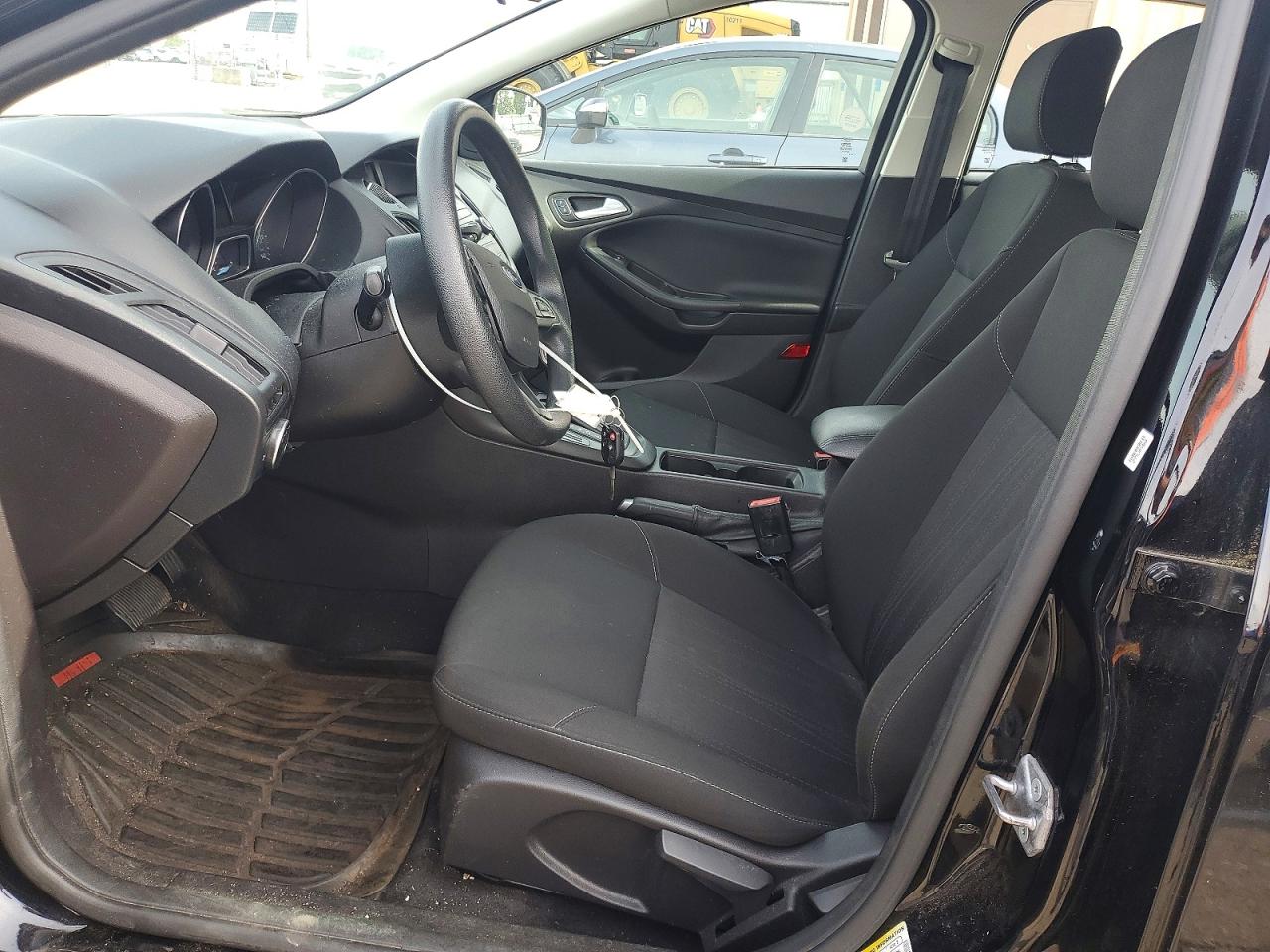 2017 Ford Focus Se Black vin: 1FADP3K22HL340425
