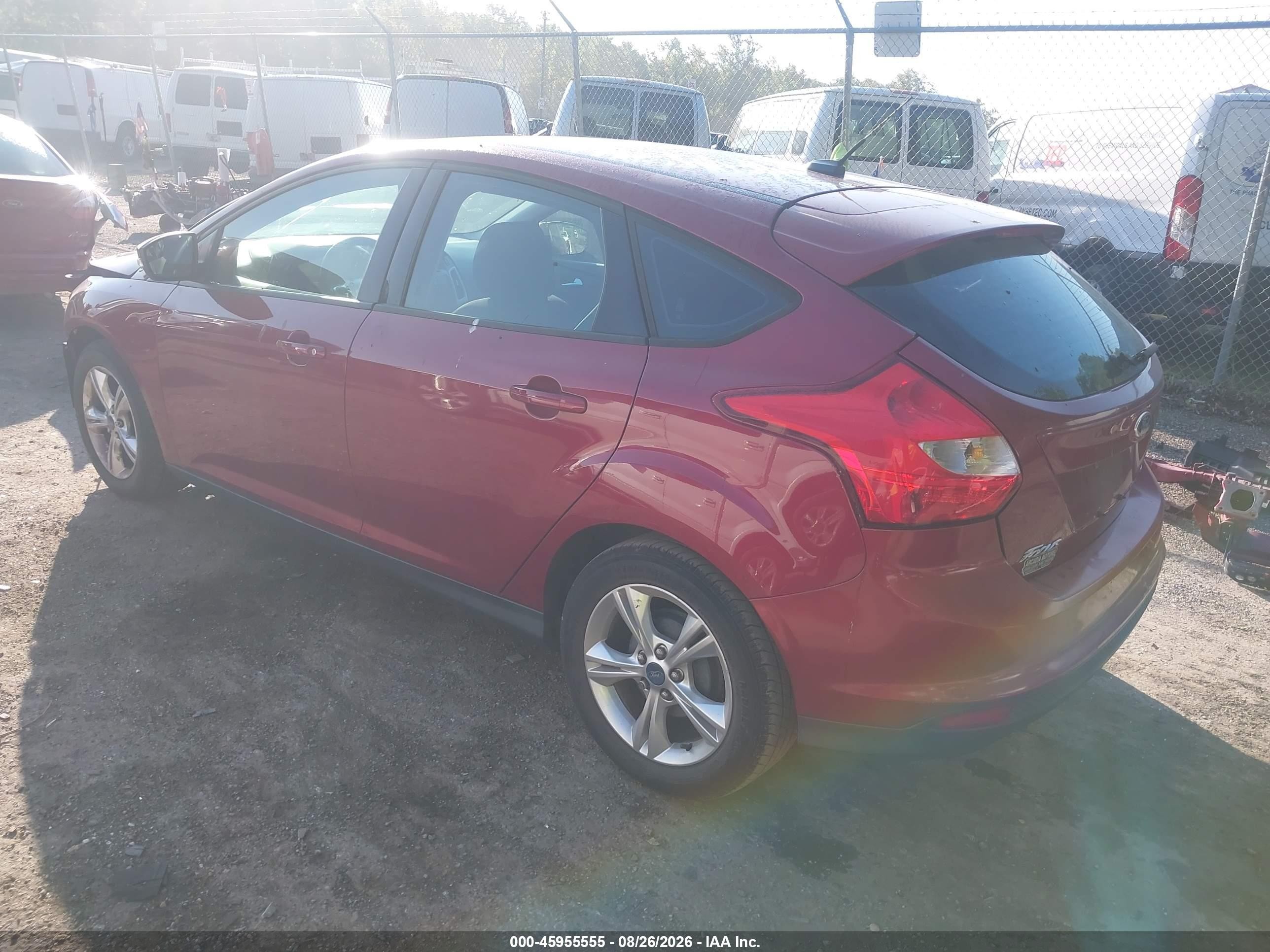 2013 Ford Focus Se Red vin: 1FADP3K23DL111603