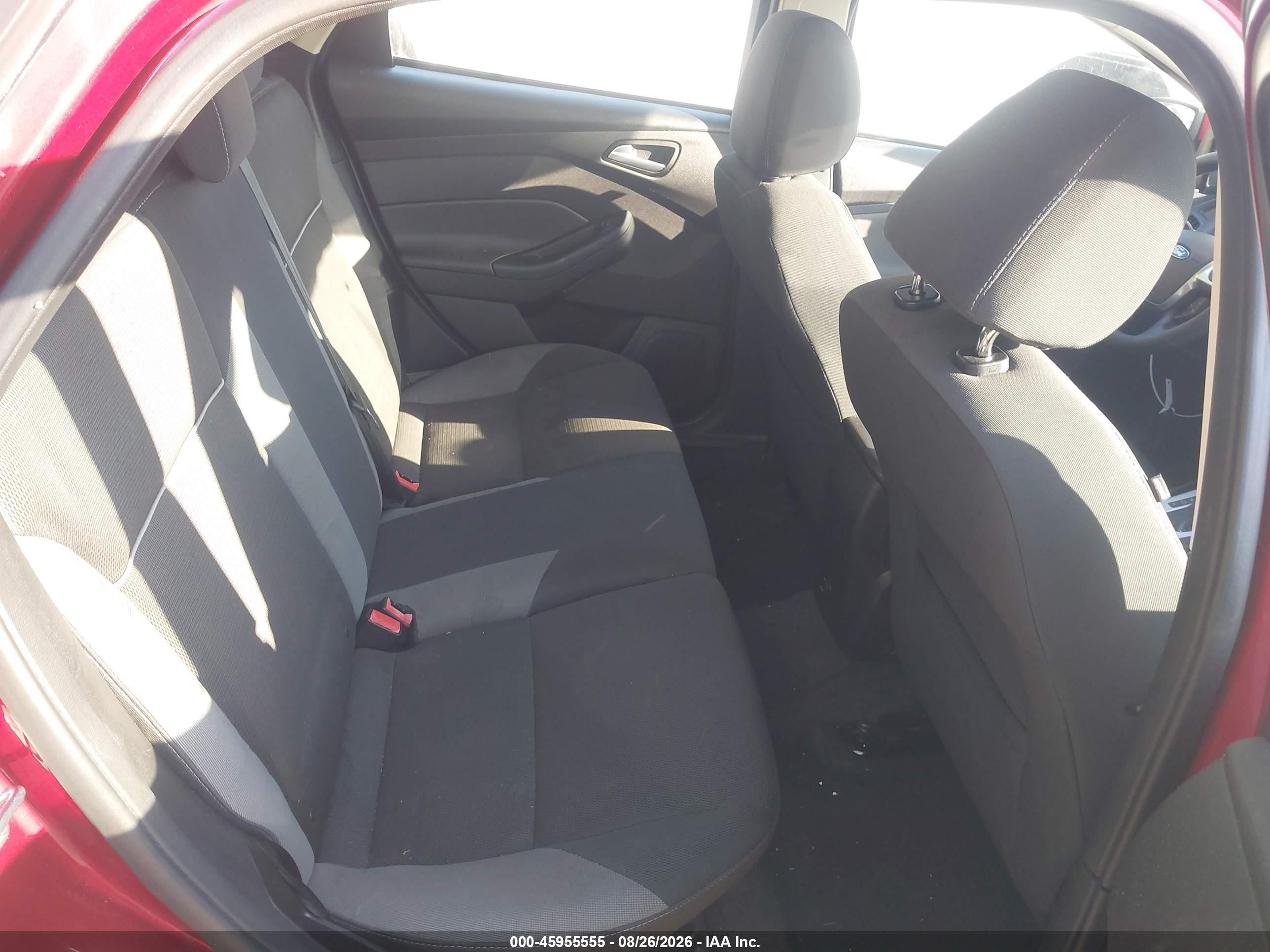 2013 Ford Focus Se Red vin: 1FADP3K23DL111603