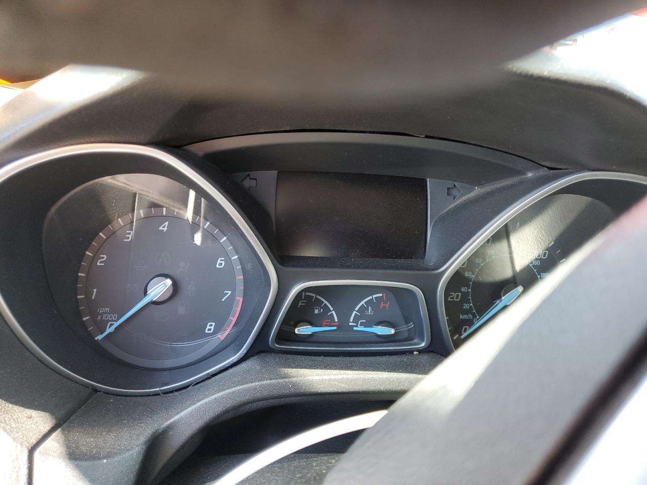 2013 Ford Focus Se Red vin: 1FADP3K23DL125355