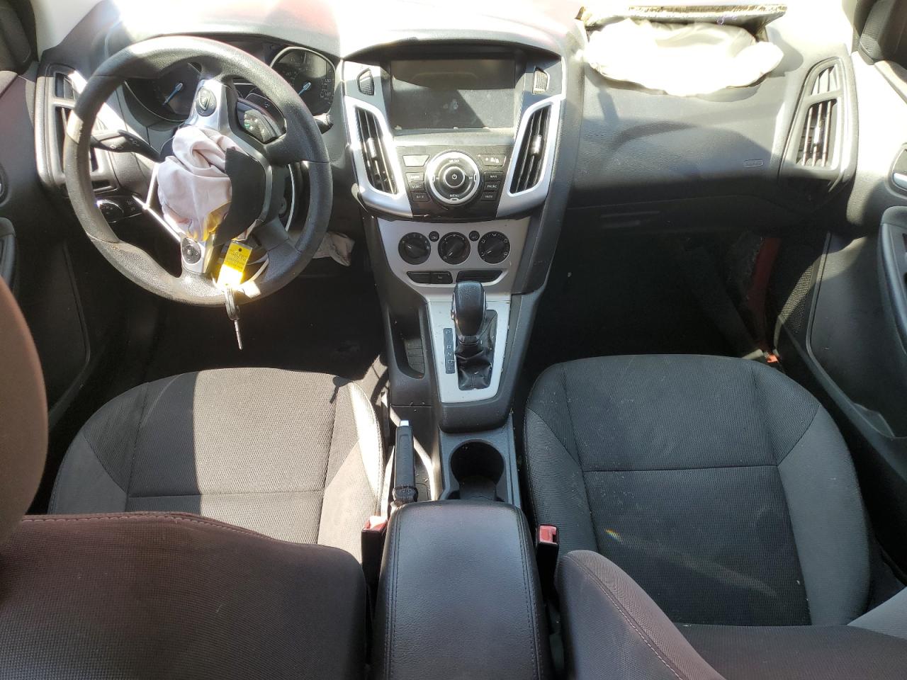 2013 Ford Focus Se Red vin: 1FADP3K23DL125355