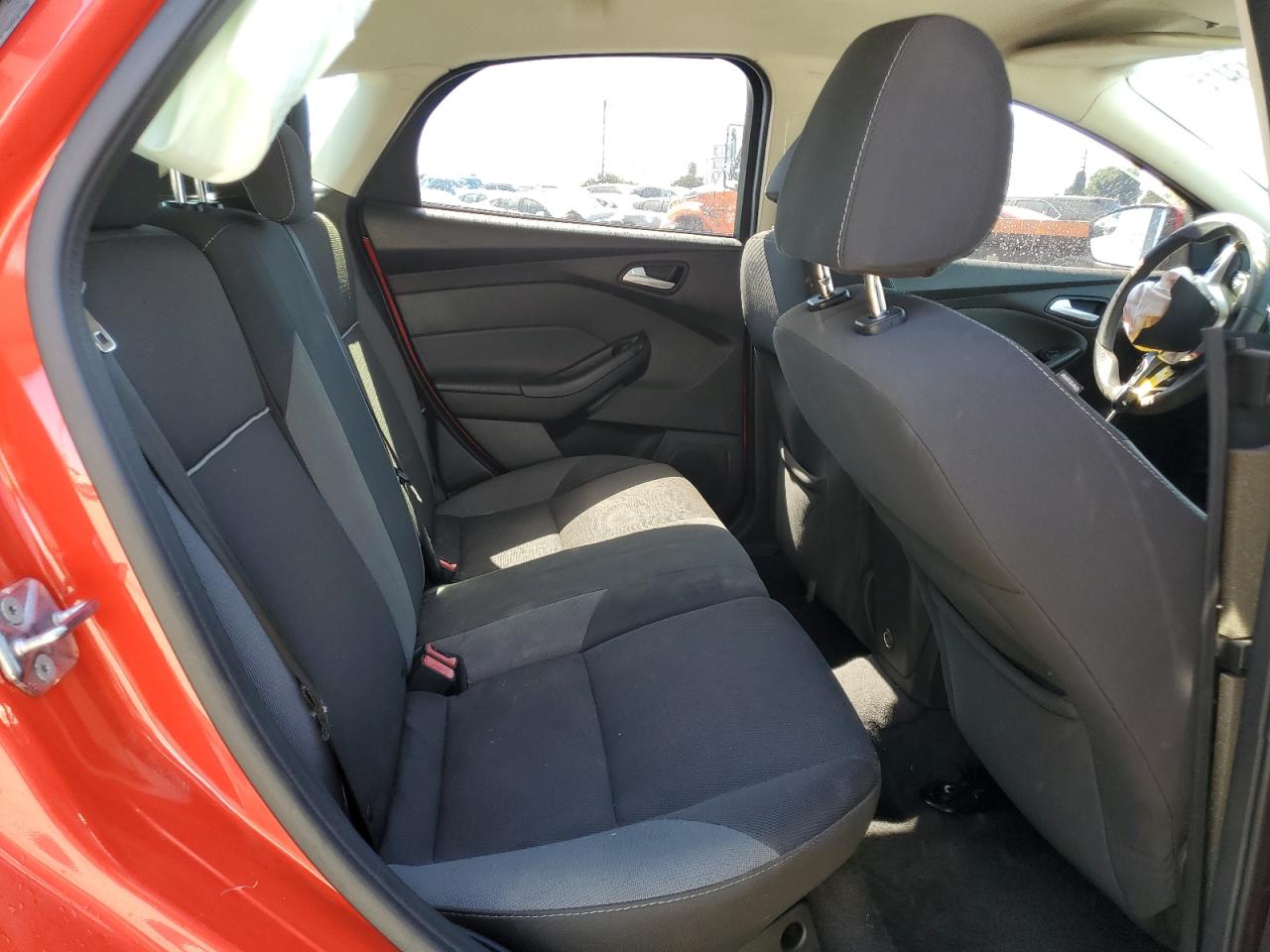 2013 Ford Focus Se Red vin: 1FADP3K23DL125355