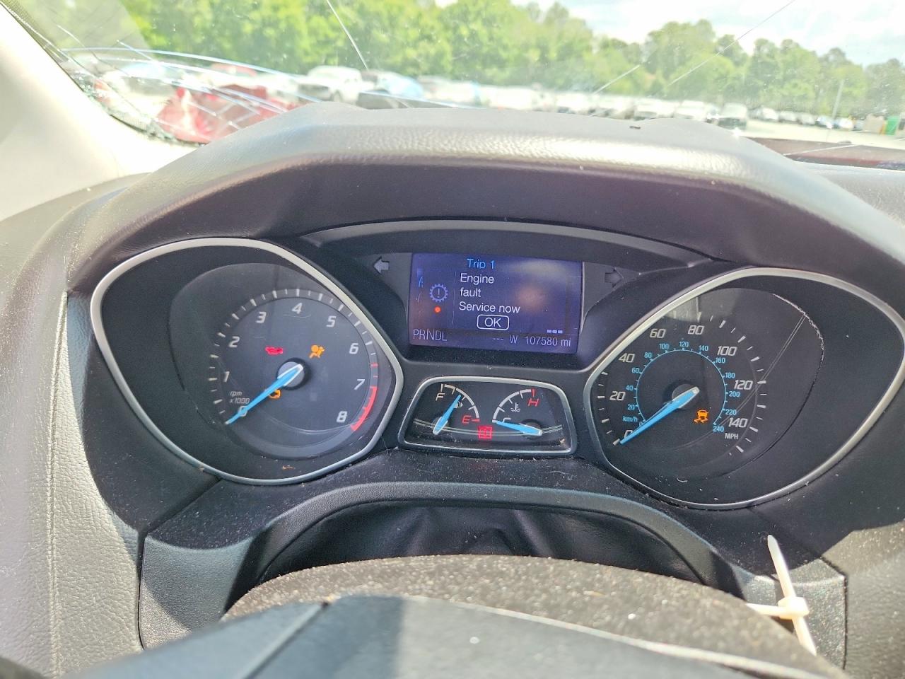 2013 Ford Focus Se Red vin: 1FADP3K23DL150921