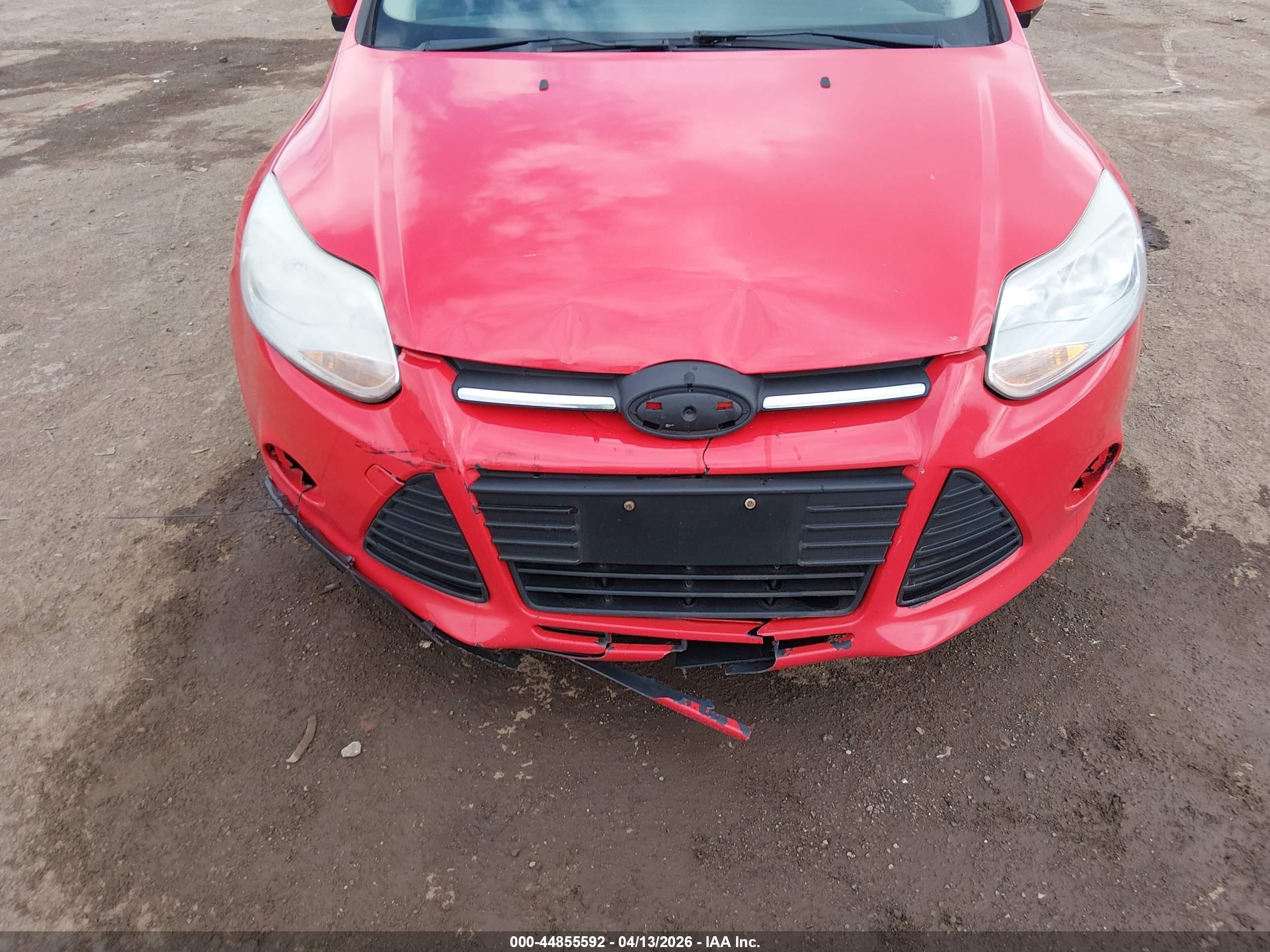 2013 Ford Focus Se Red vin: 1FADP3K23DL162616