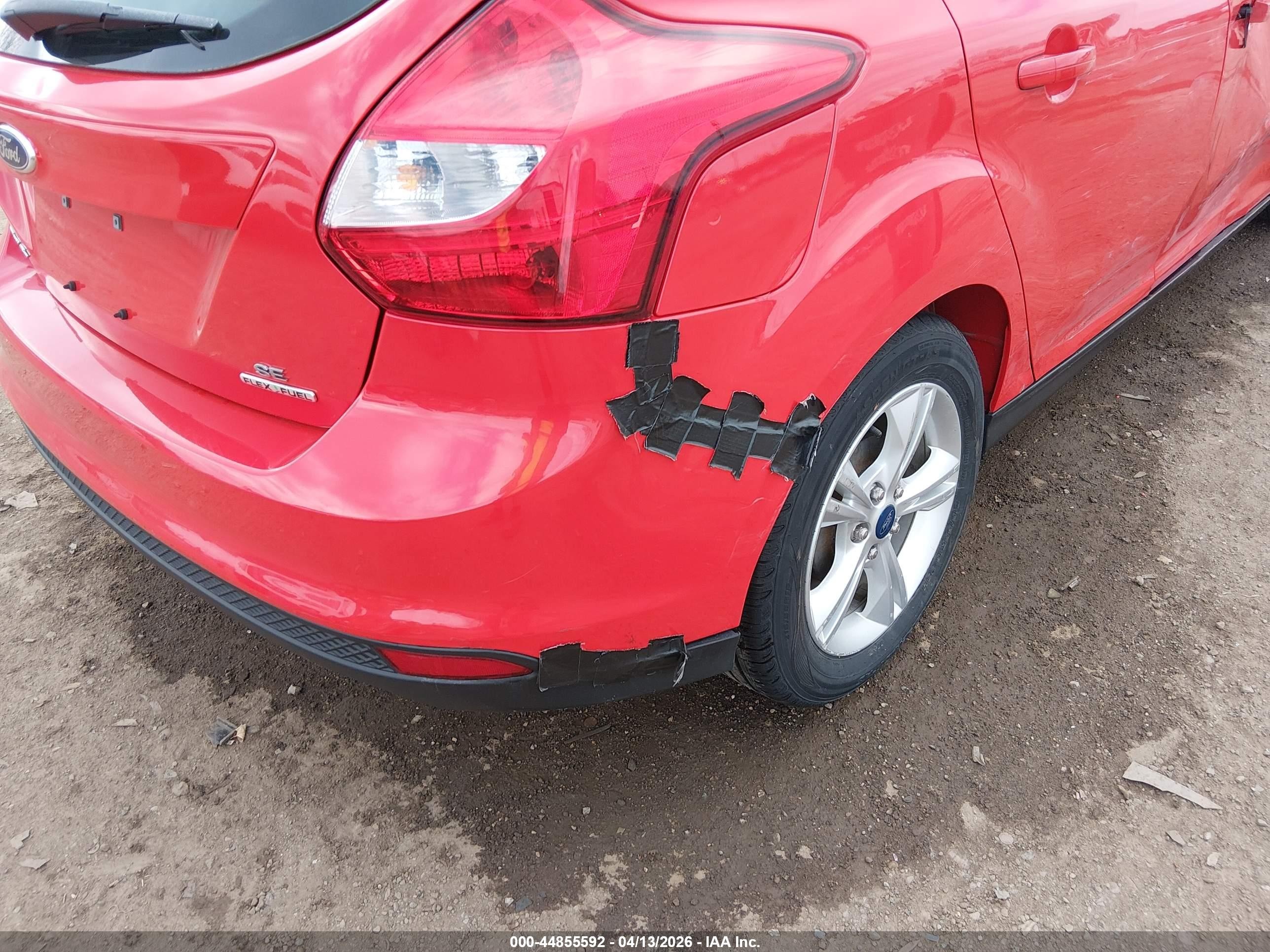2013 Ford Focus Se Red vin: 1FADP3K23DL162616