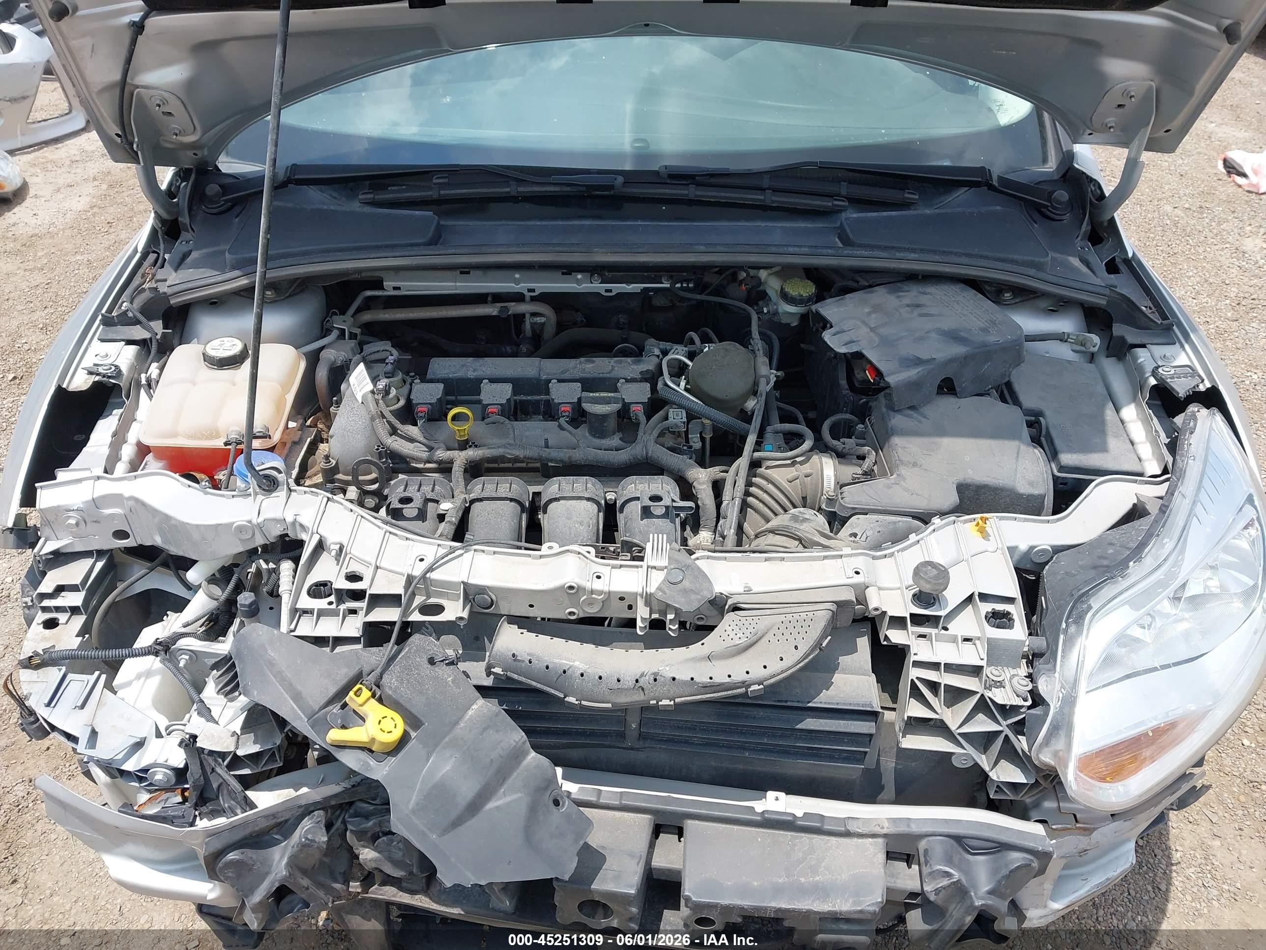 2013 Ford Focus Se Серебряный vin: 1FADP3K23DL189170
