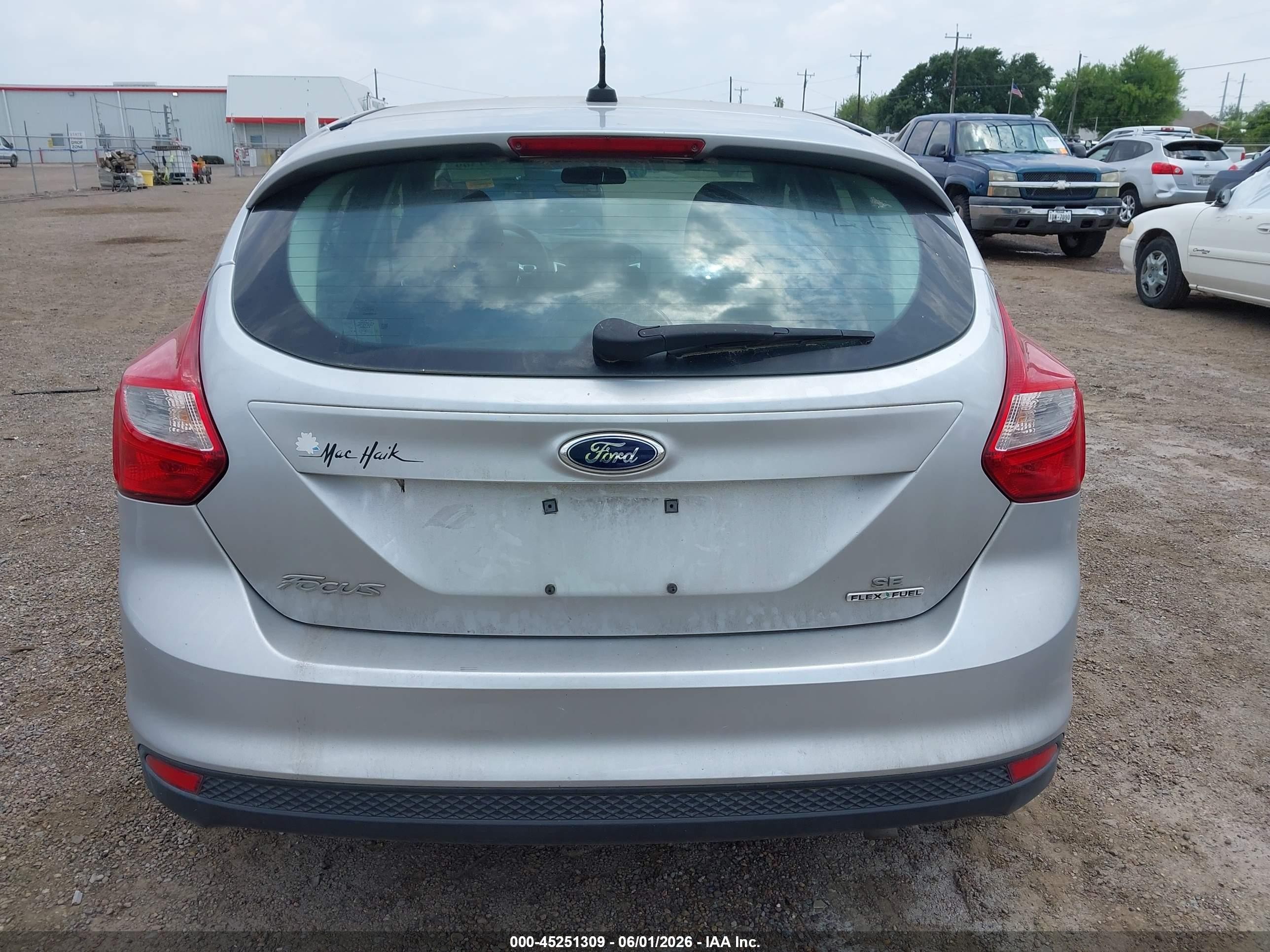 2013 Ford Focus Se Серебряный vin: 1FADP3K23DL189170
