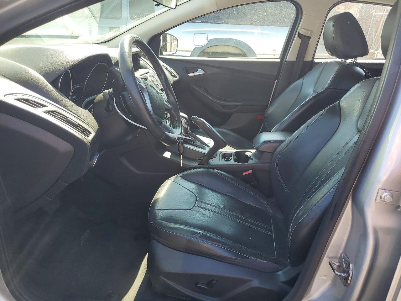 2013 Ford Focus Se Серебряный vin: 1FADP3K23DL214035