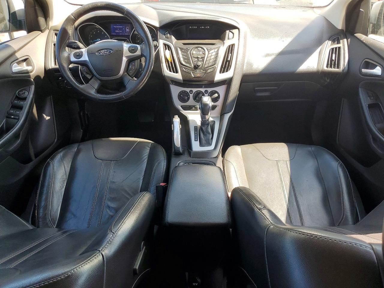 2013 Ford Focus Se Серебряный vin: 1FADP3K23DL214035