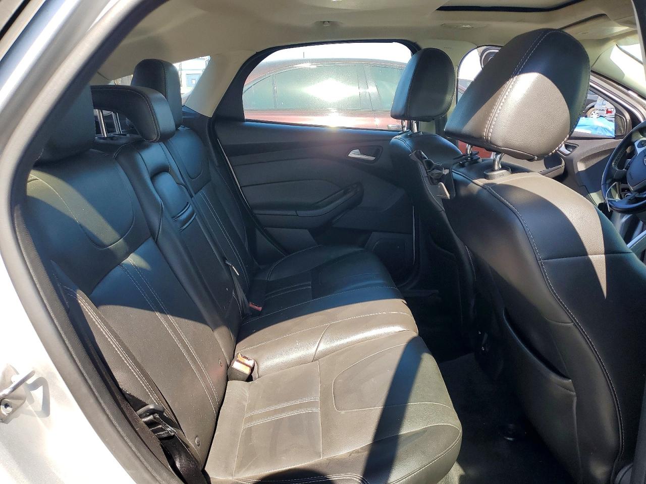 2013 Ford Focus Se Серебряный vin: 1FADP3K23DL214035