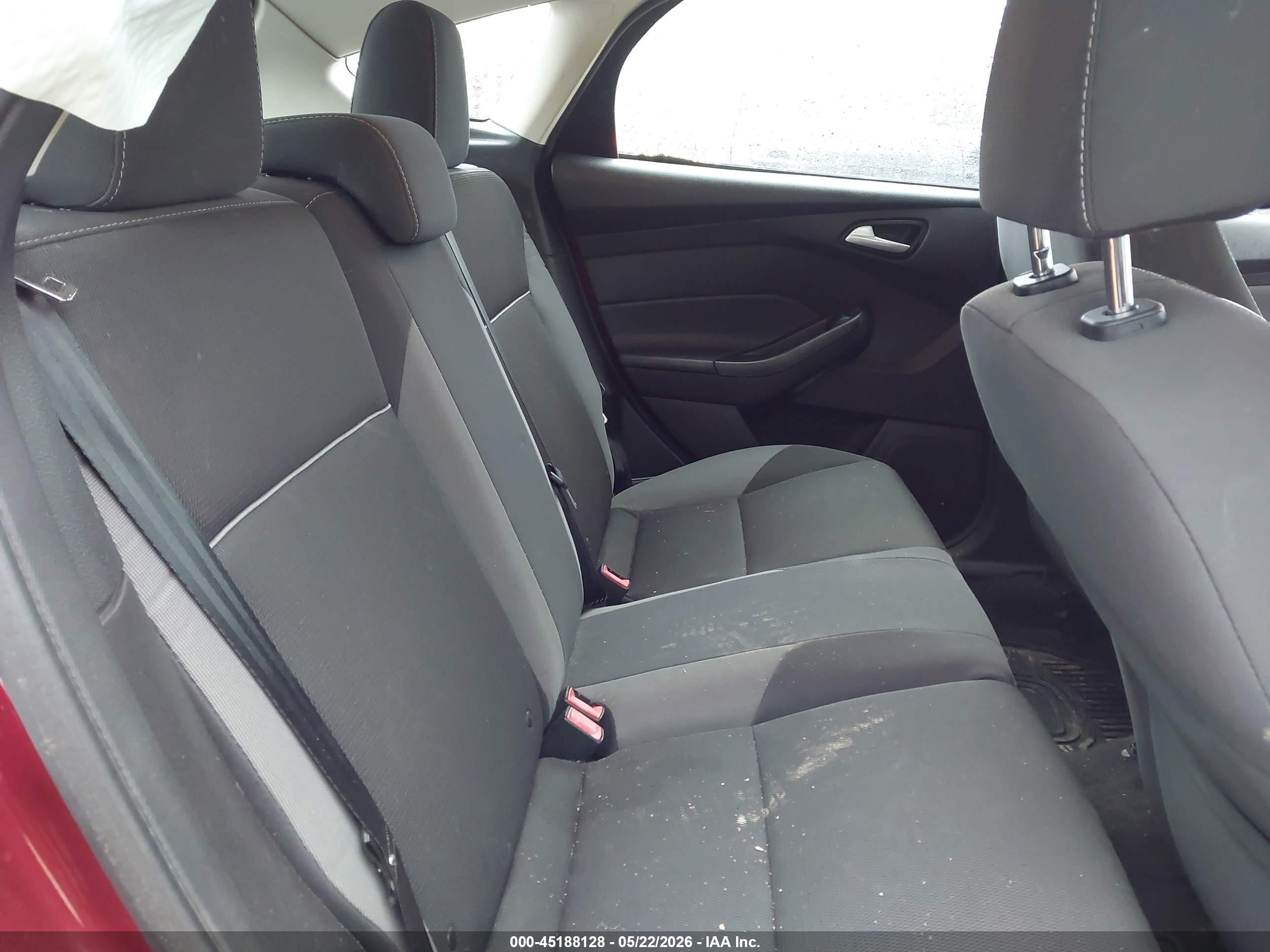 2013 Ford Focus Se Red vin: 1FADP3K23DL216335