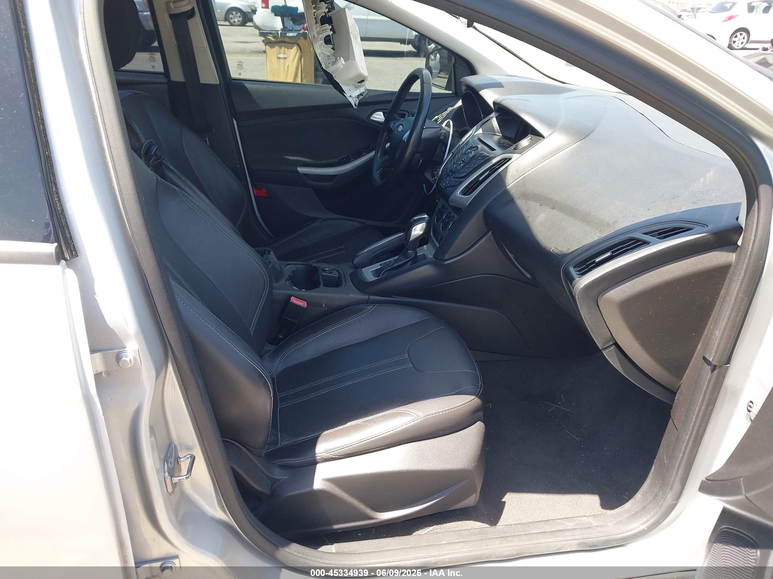 2013 Ford Focus Se Silver vin: 1FADP3K23DL227707