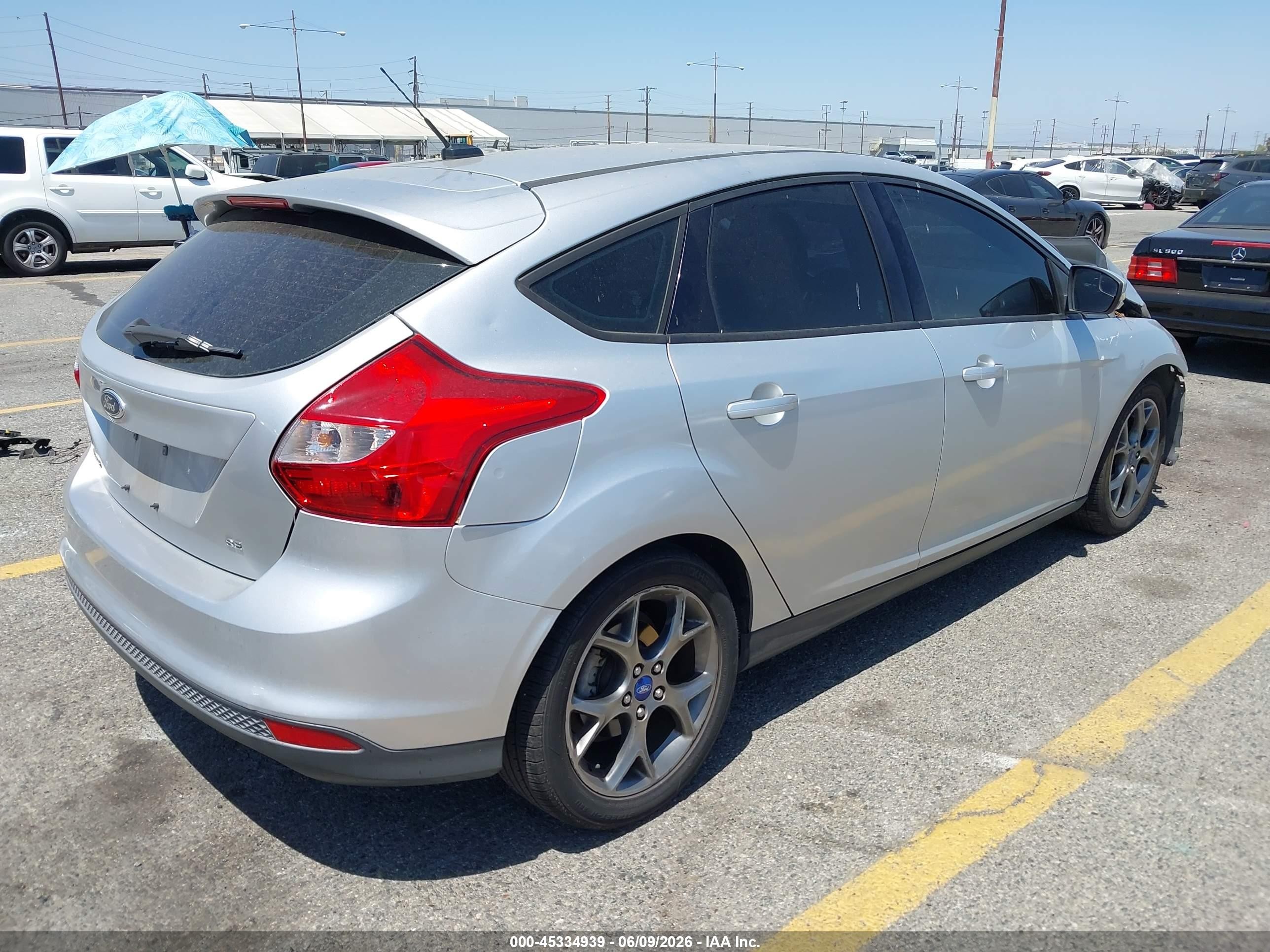2013 Ford Focus Se Silver vin: 1FADP3K23DL227707